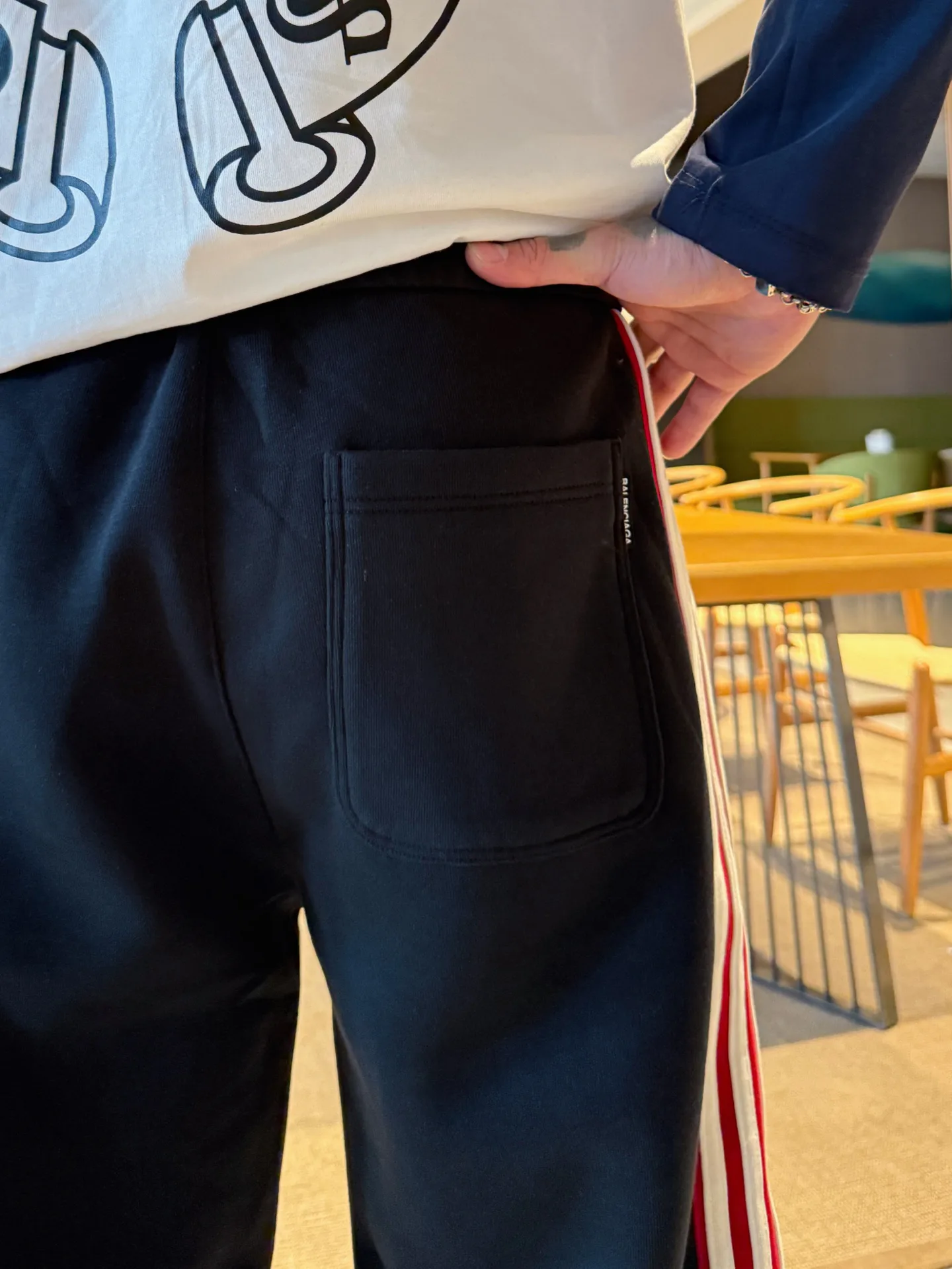 Men's Trousers BALENCIAGA 18345788