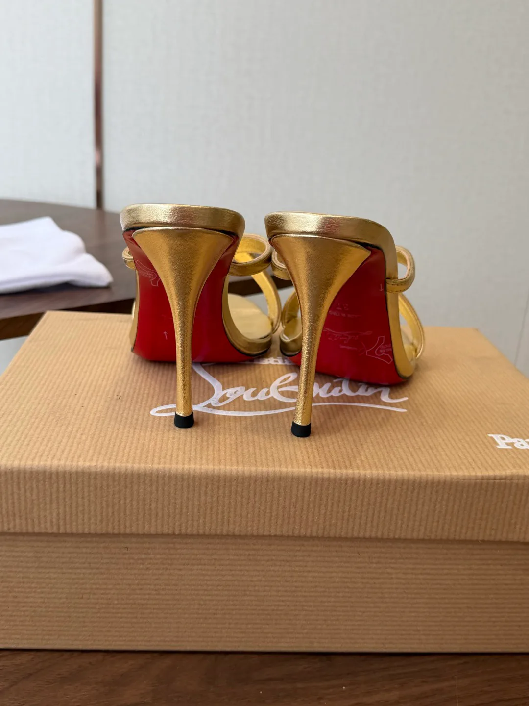 Women's Open-Toe Sandals CHRISTIAN LOUBOUTIN 18183088