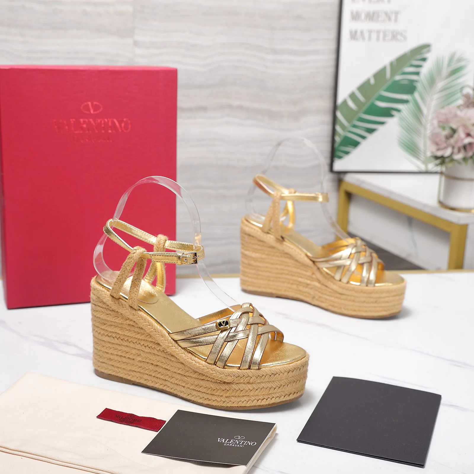 Women's Open-Toe Sandals VALENTINO 18346930