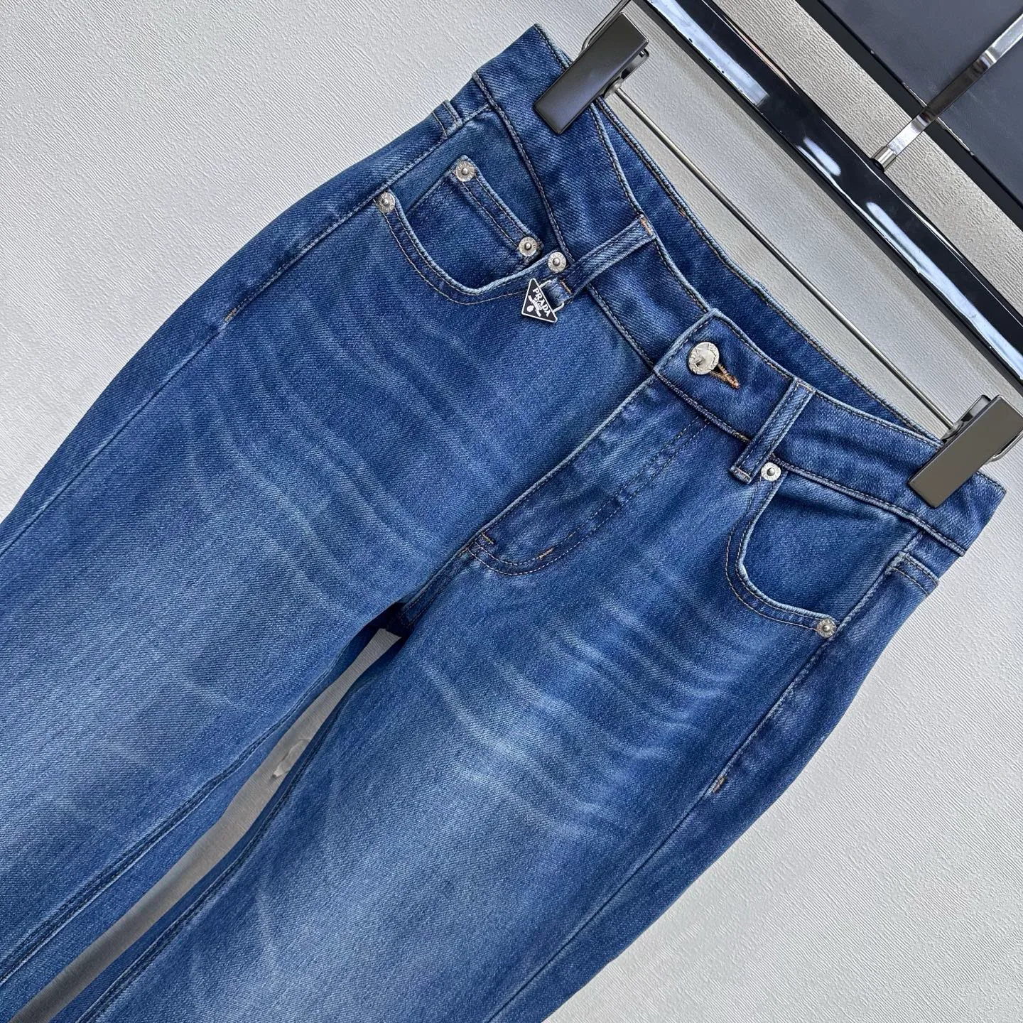 Джинсы Женские Prada 18579406