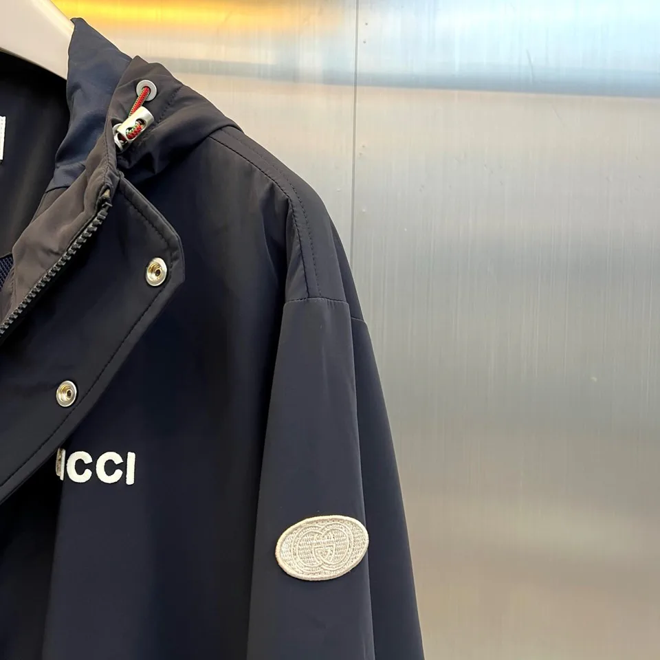 Women's Jackets And Down Jackets GUCCI 18416750