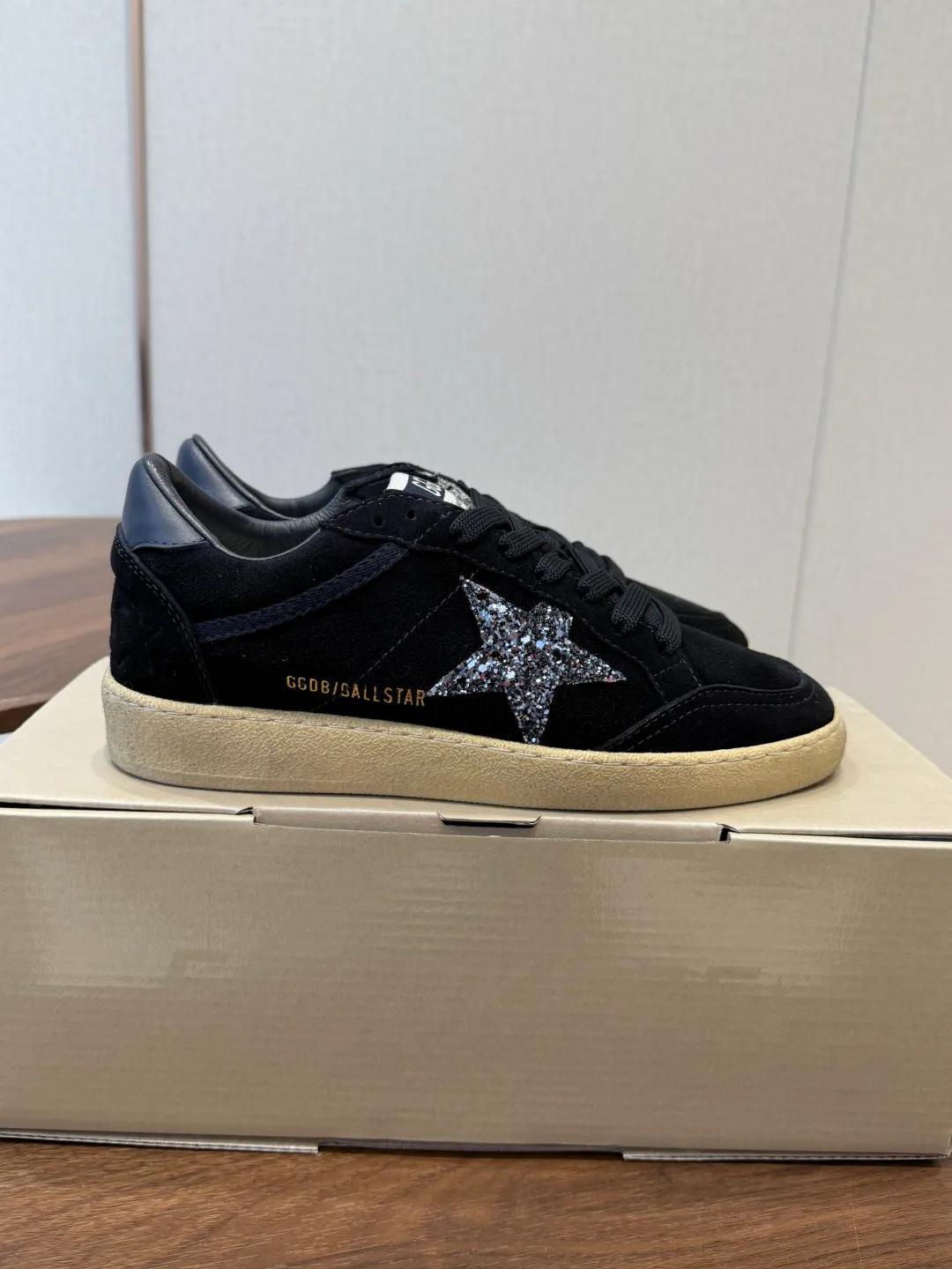 Women's Sneakers GOLDEN GOOSE 18357247