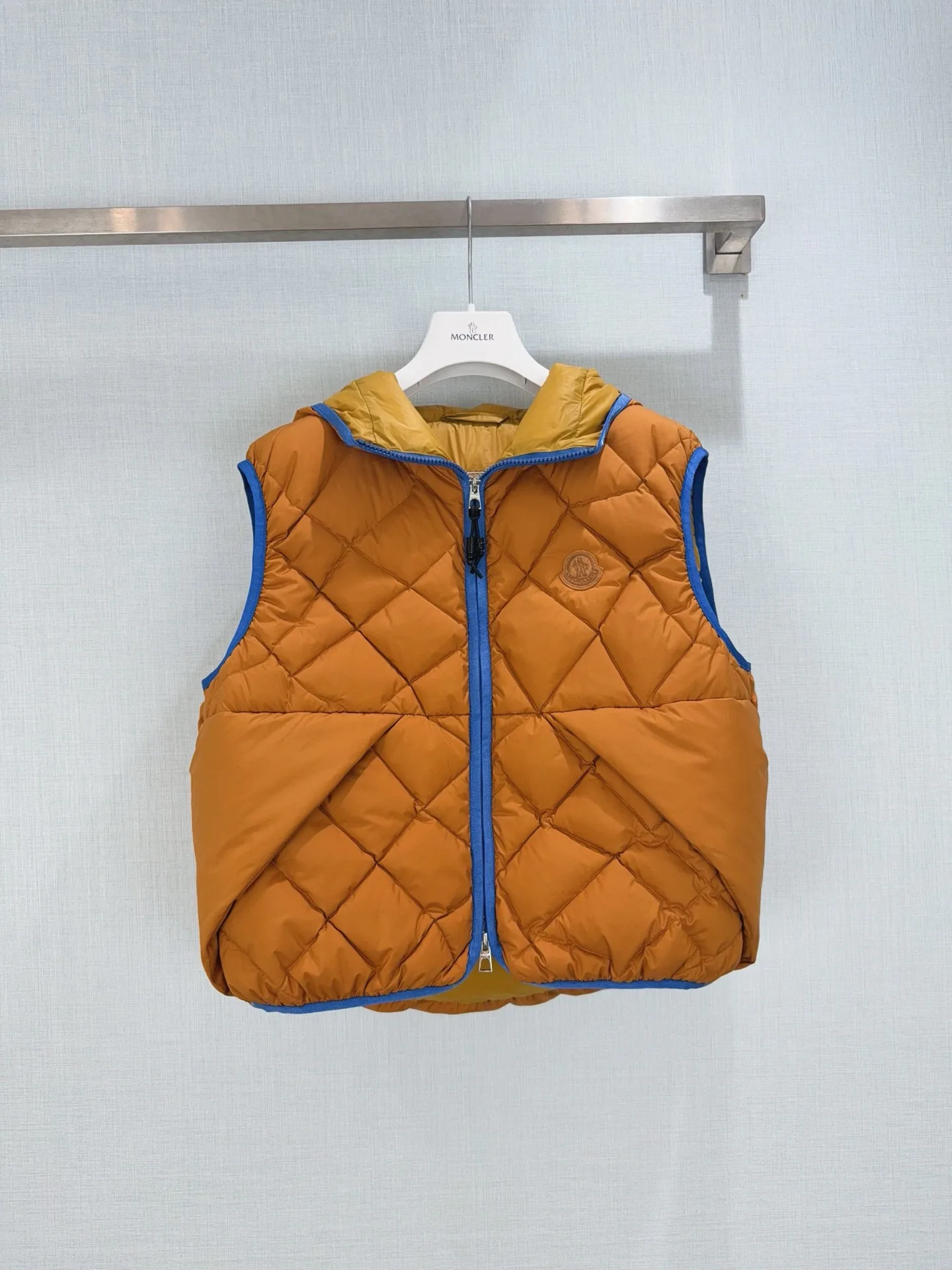 Women's Vests MONCLER 18474158