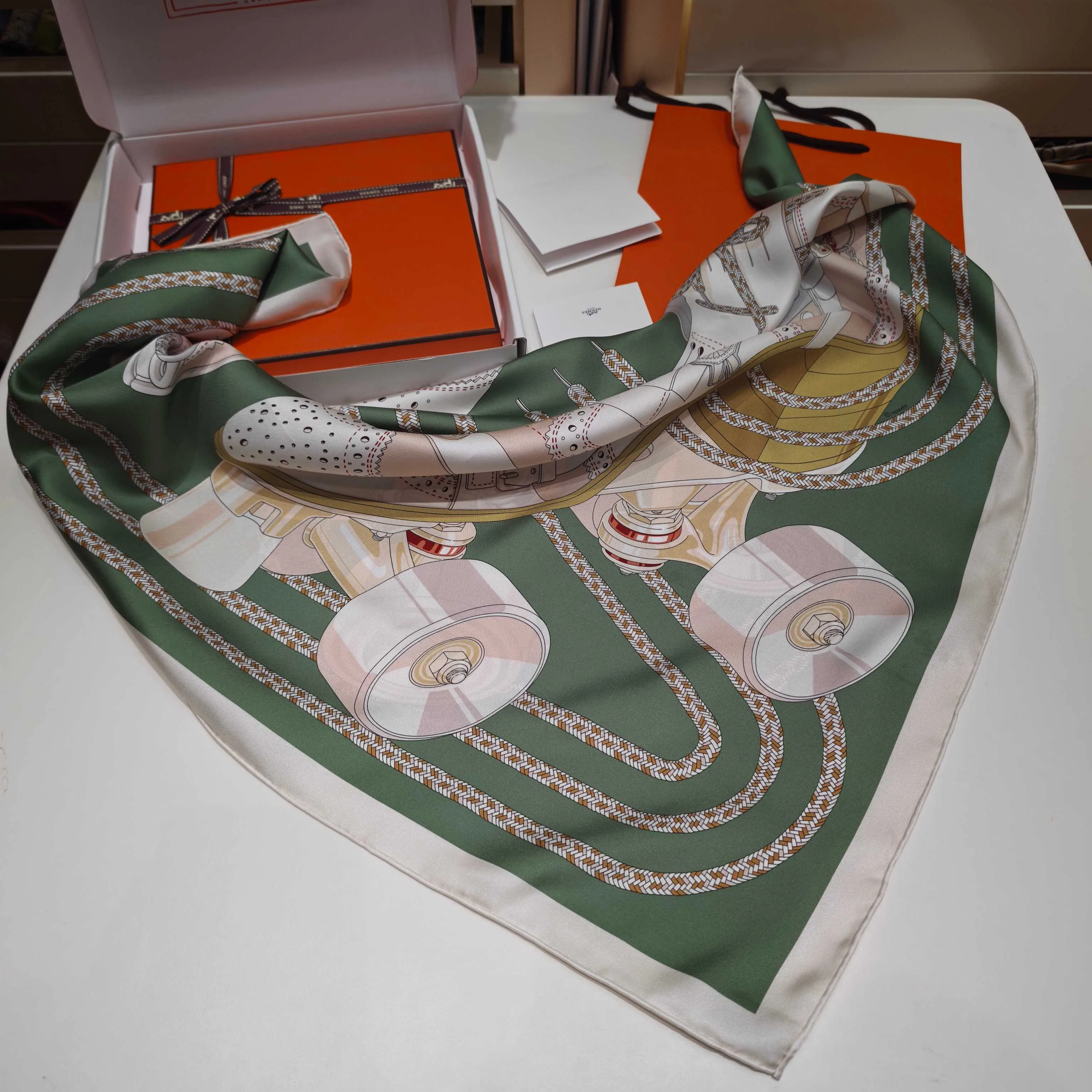 Silk Scarves HERMES 18167155