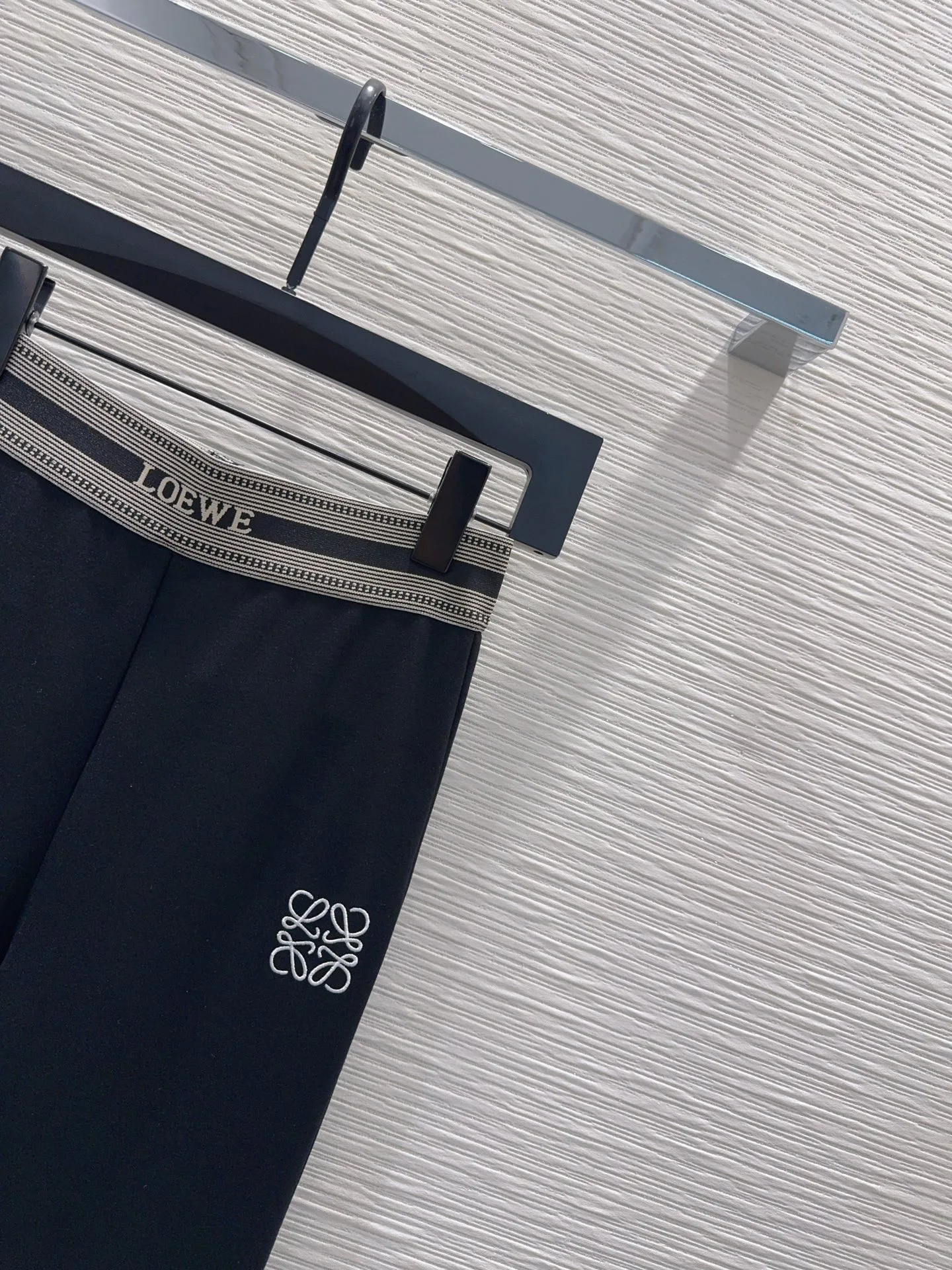 Women's Trousers LOEWE 17988067