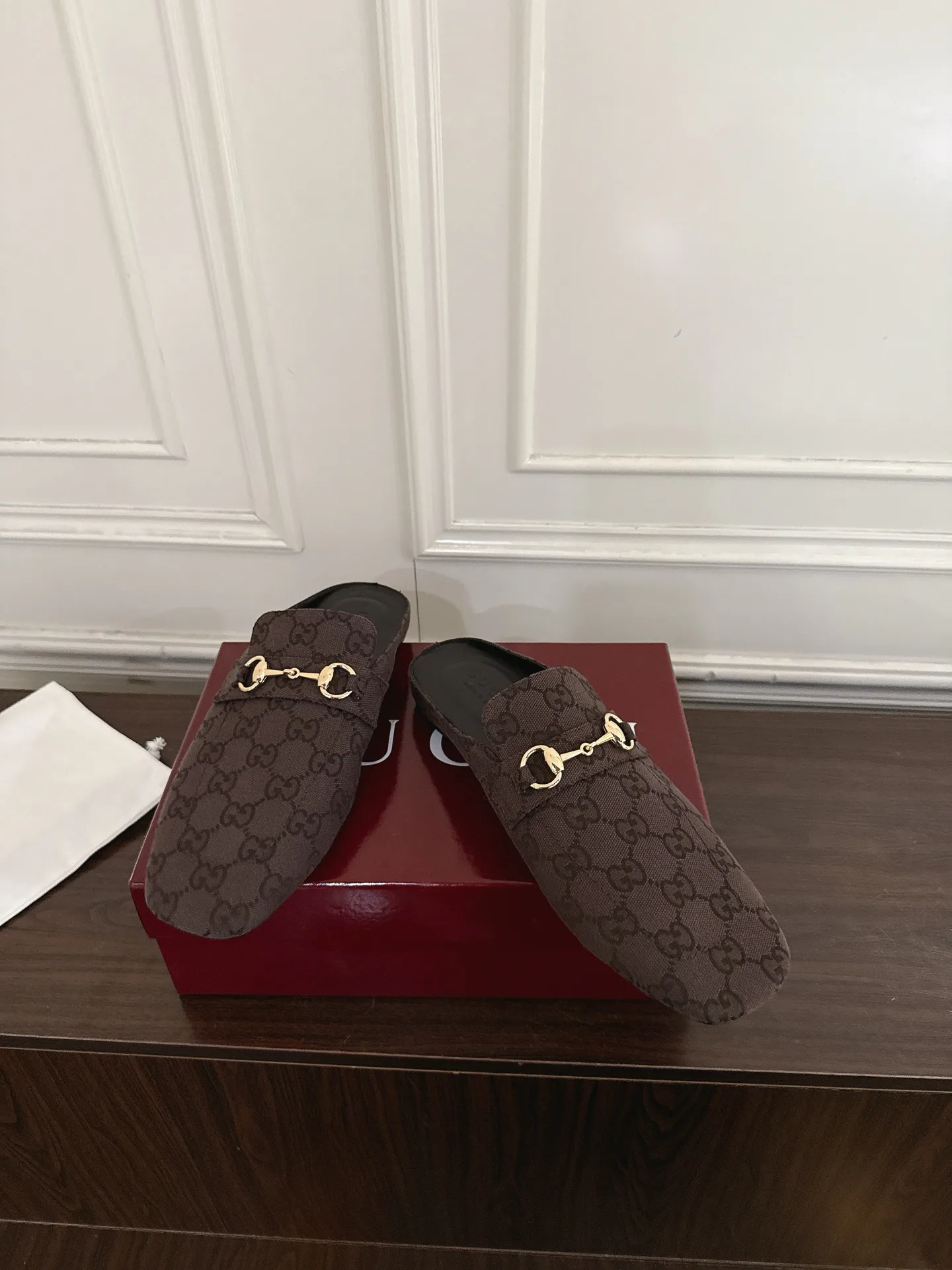 Women's Mules And Clogs GUCCI 17956787