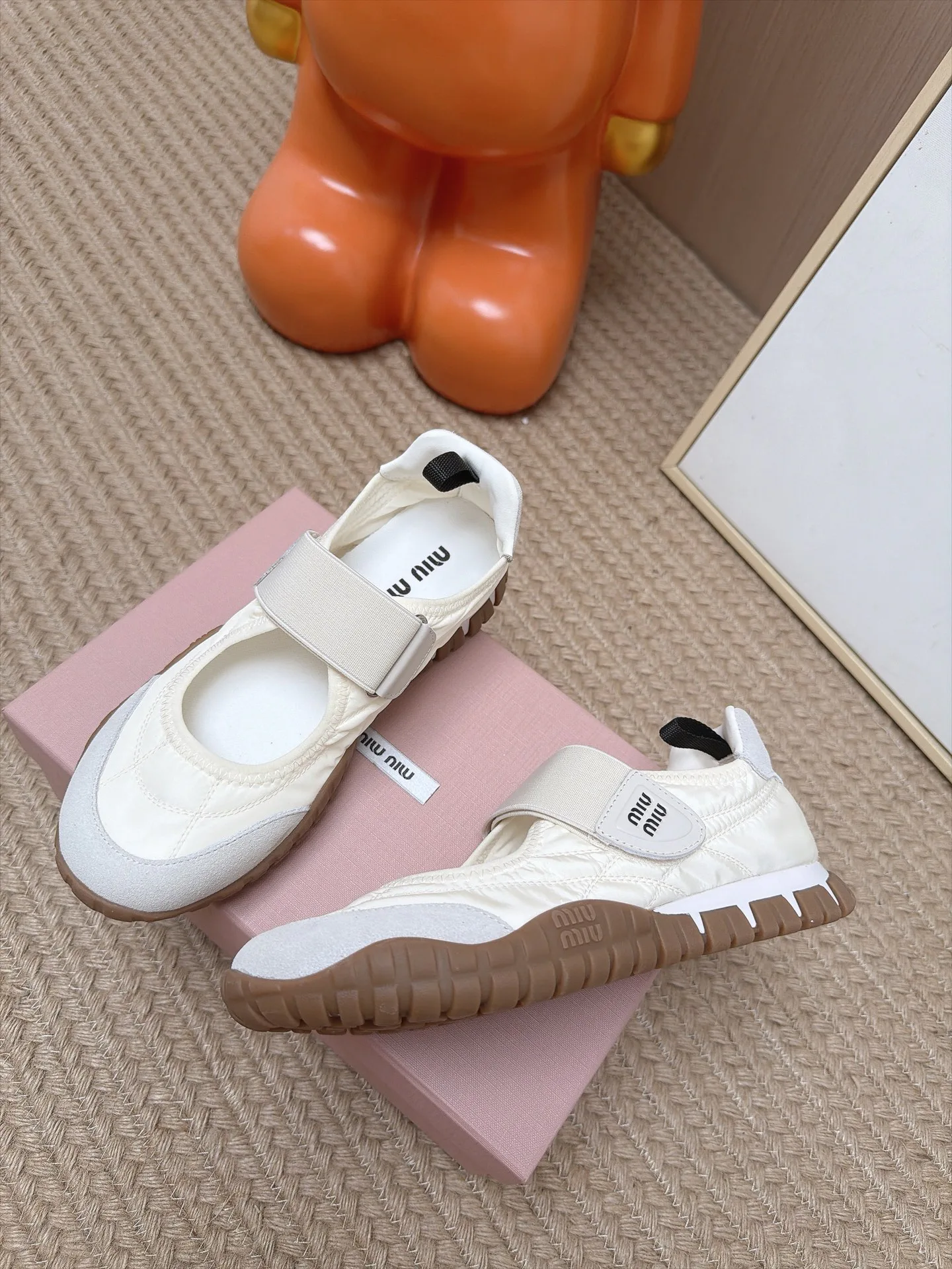 Women's Sneakers MIU MIU 18063017