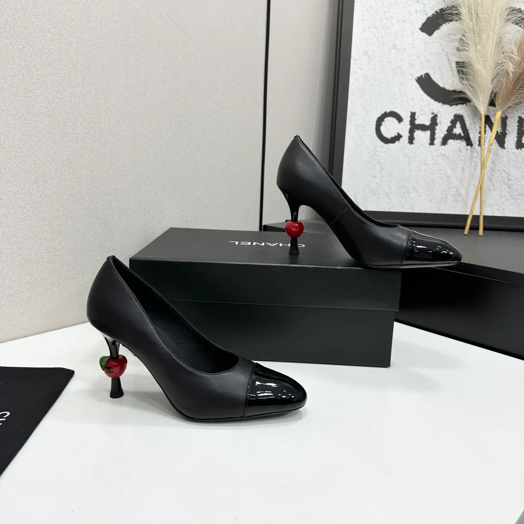 Women's Heels CHANEL 18083709