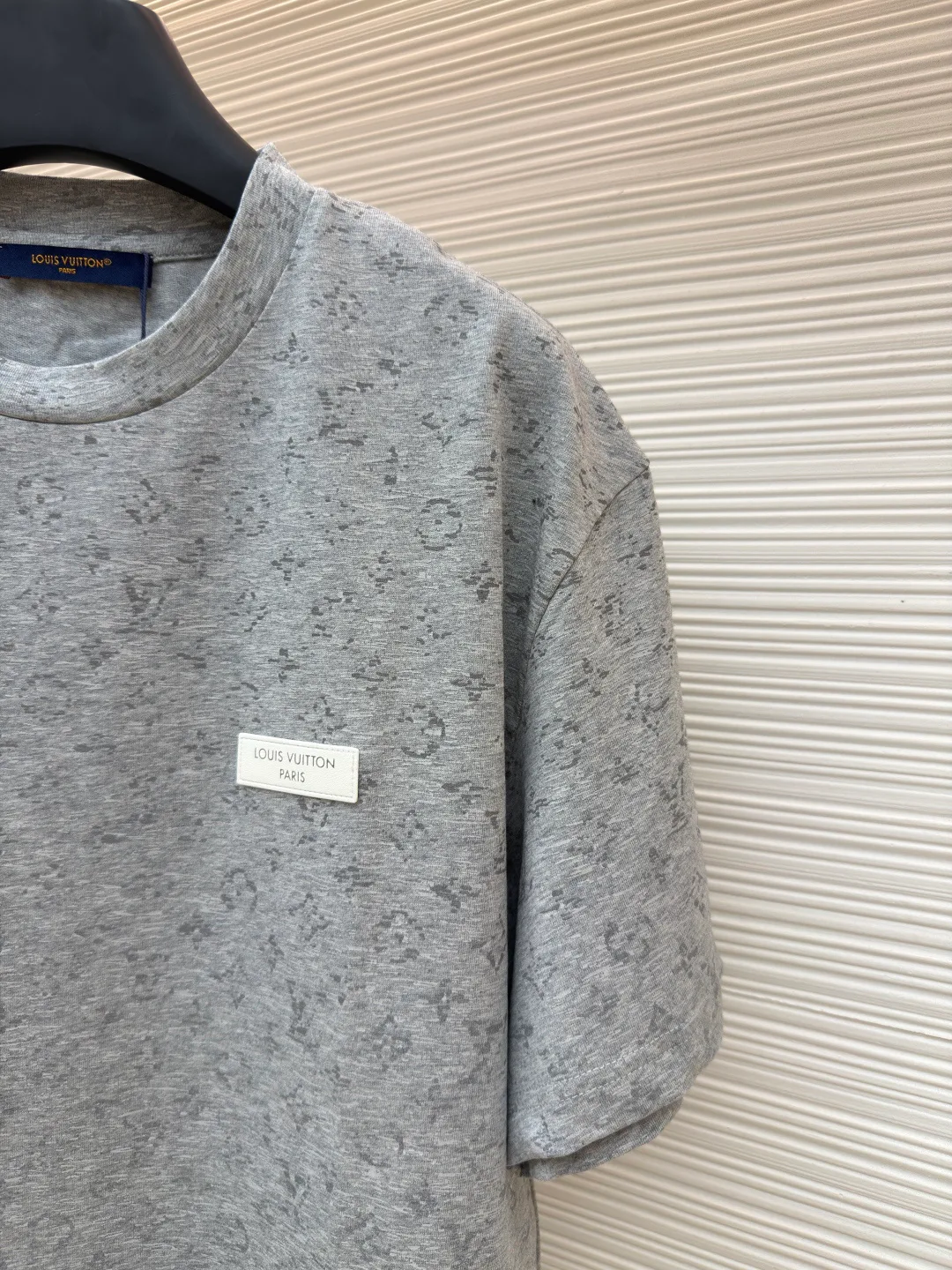 Men's T-Shirts LOUIS VUITTON 17933351