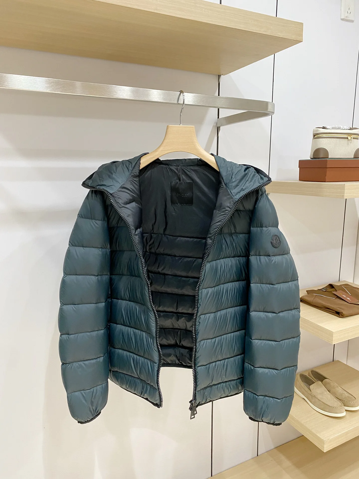 Куртки И Пуховики Мужские Moncler 18596291