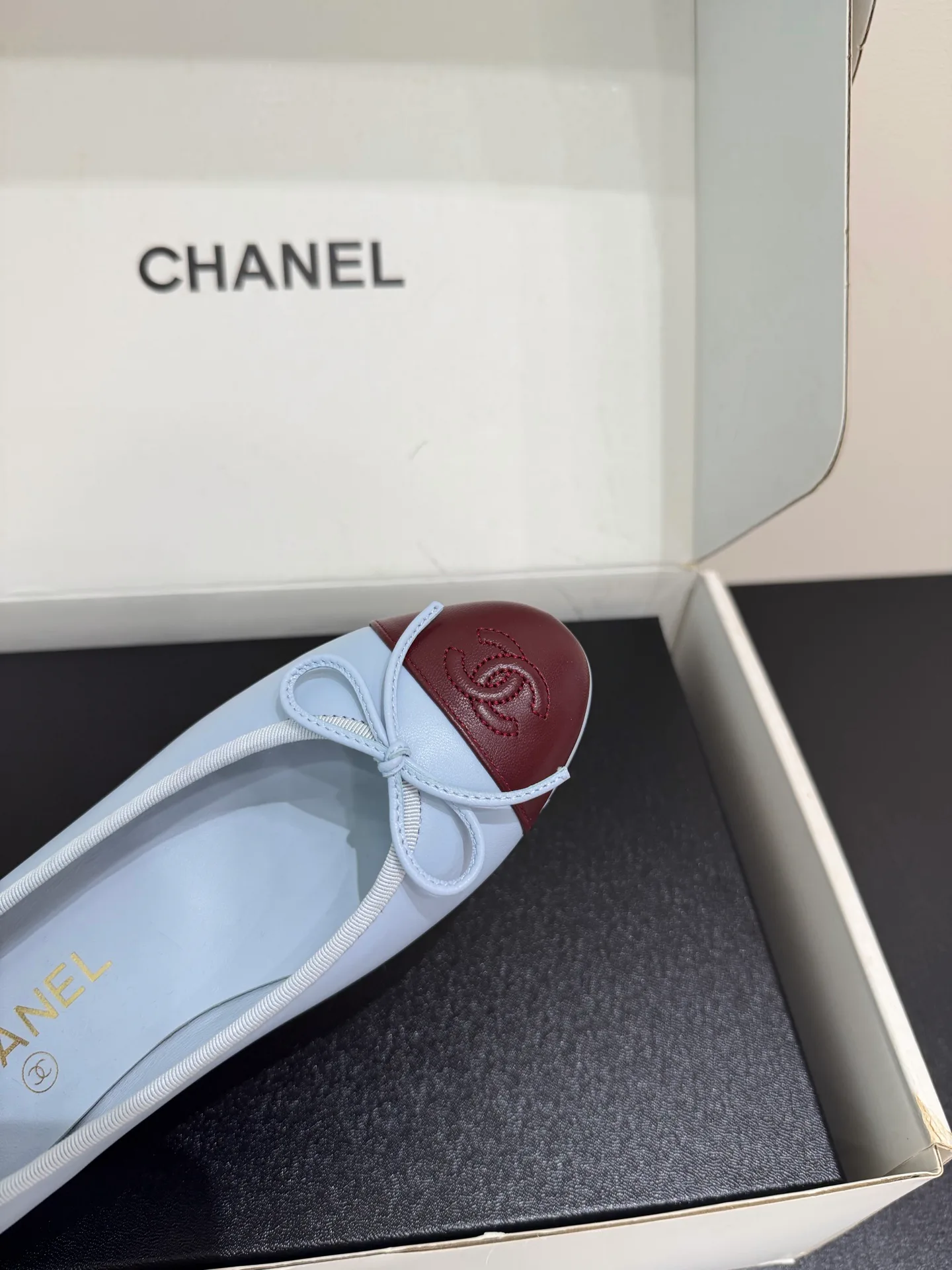 Women's Ballet Flats CHANEL 18080129