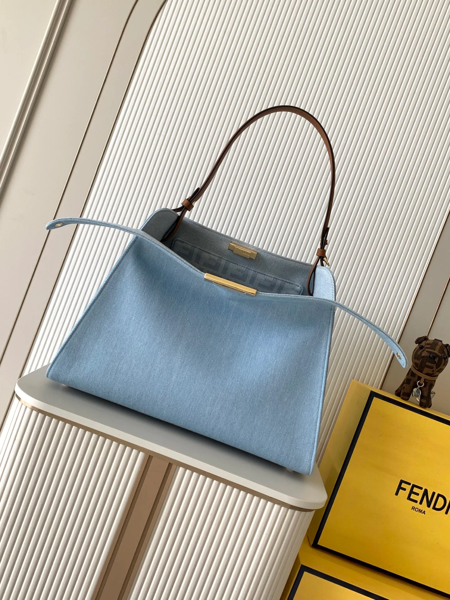 Women's Classic Handbags FENDI 17901897