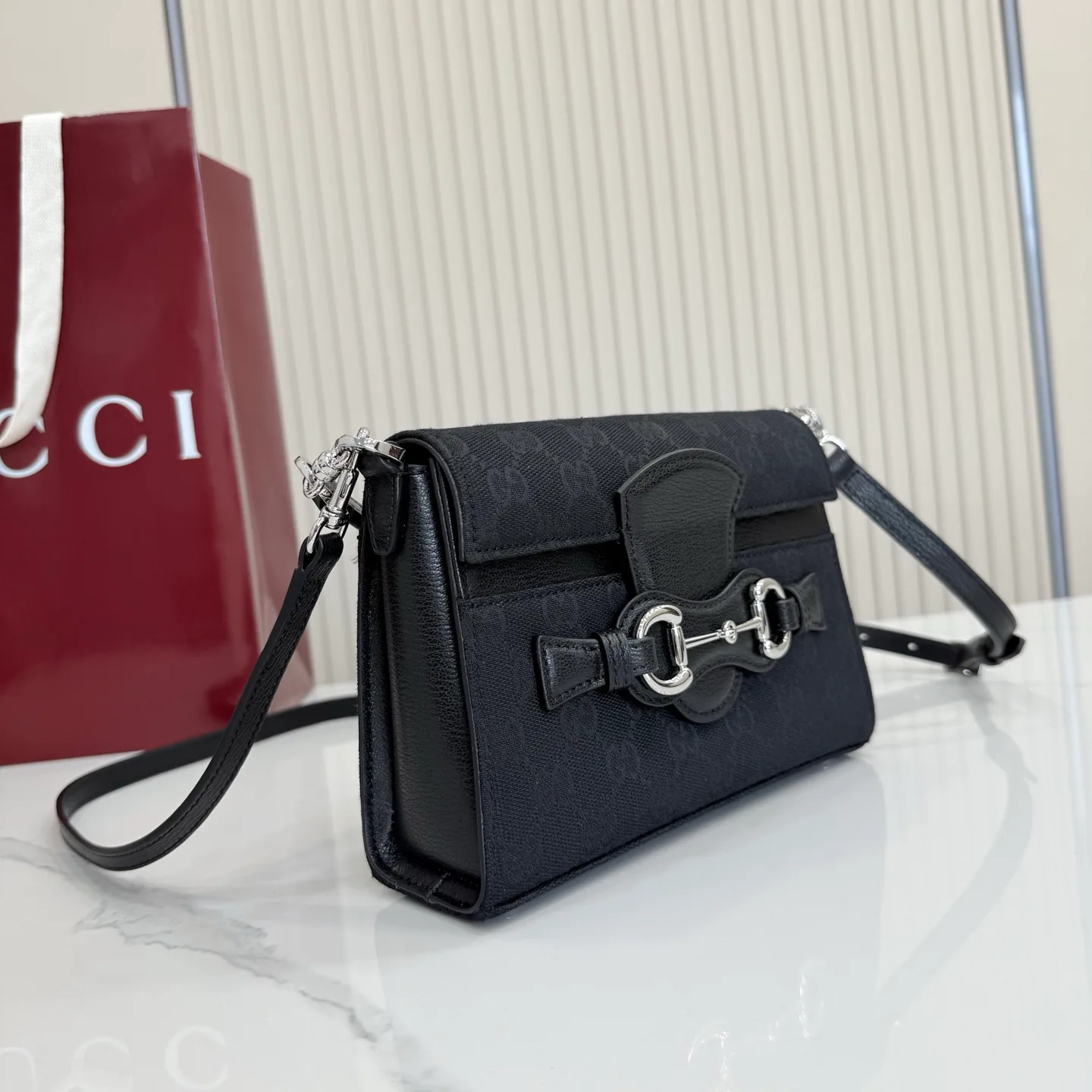 Women's Classic Handbags GUCCI 17947728