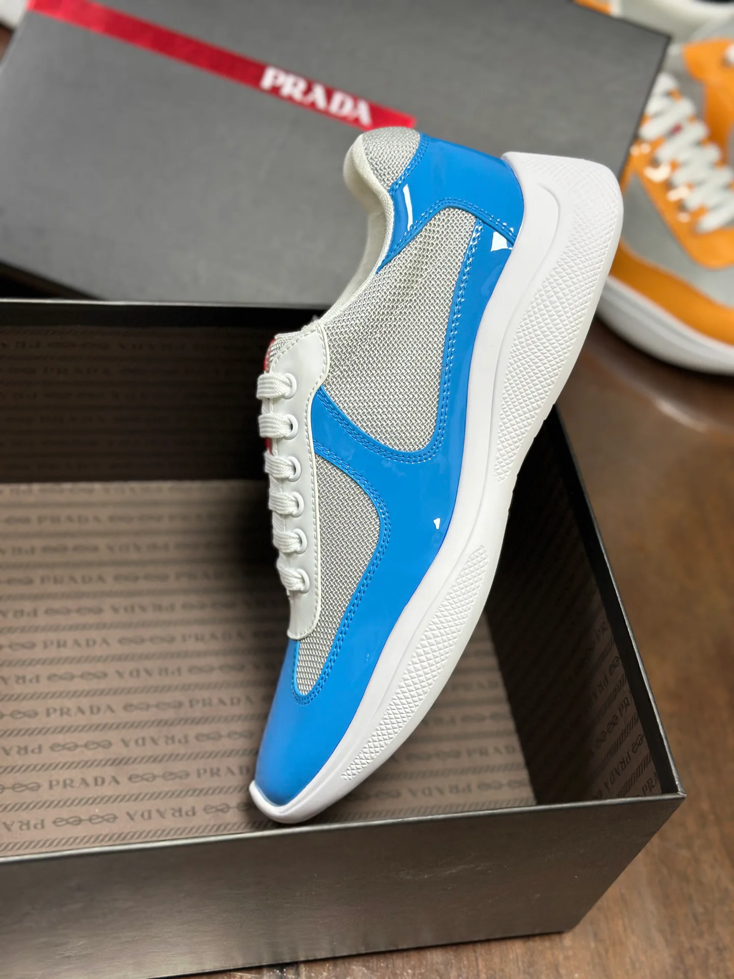 Men's Sneakers PRADA 18262252