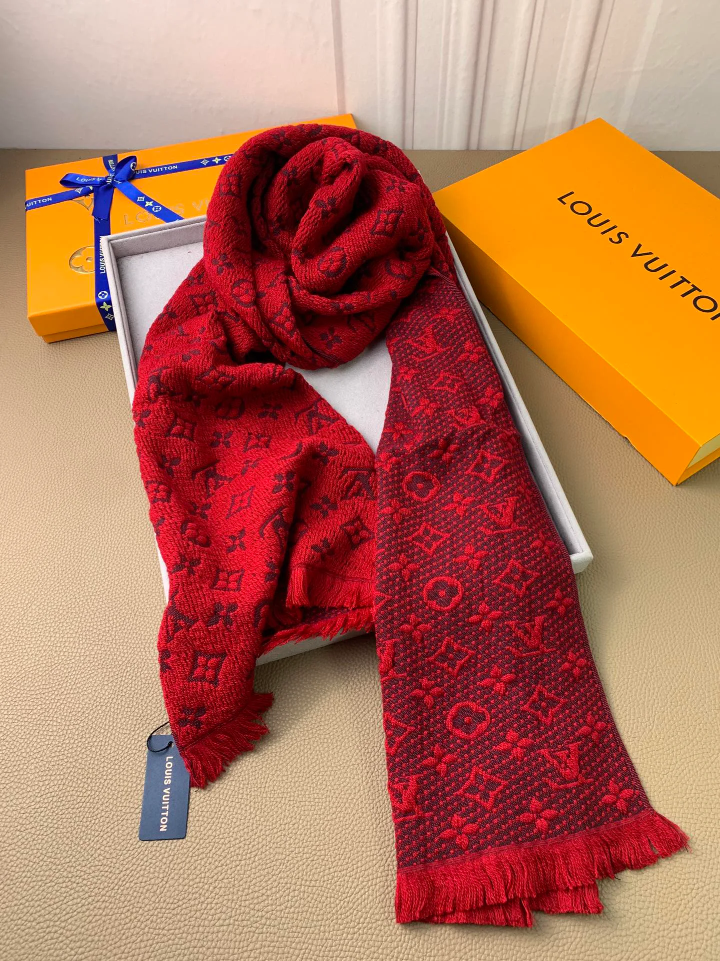 Scarves LOUIS VUITTON 18525768
