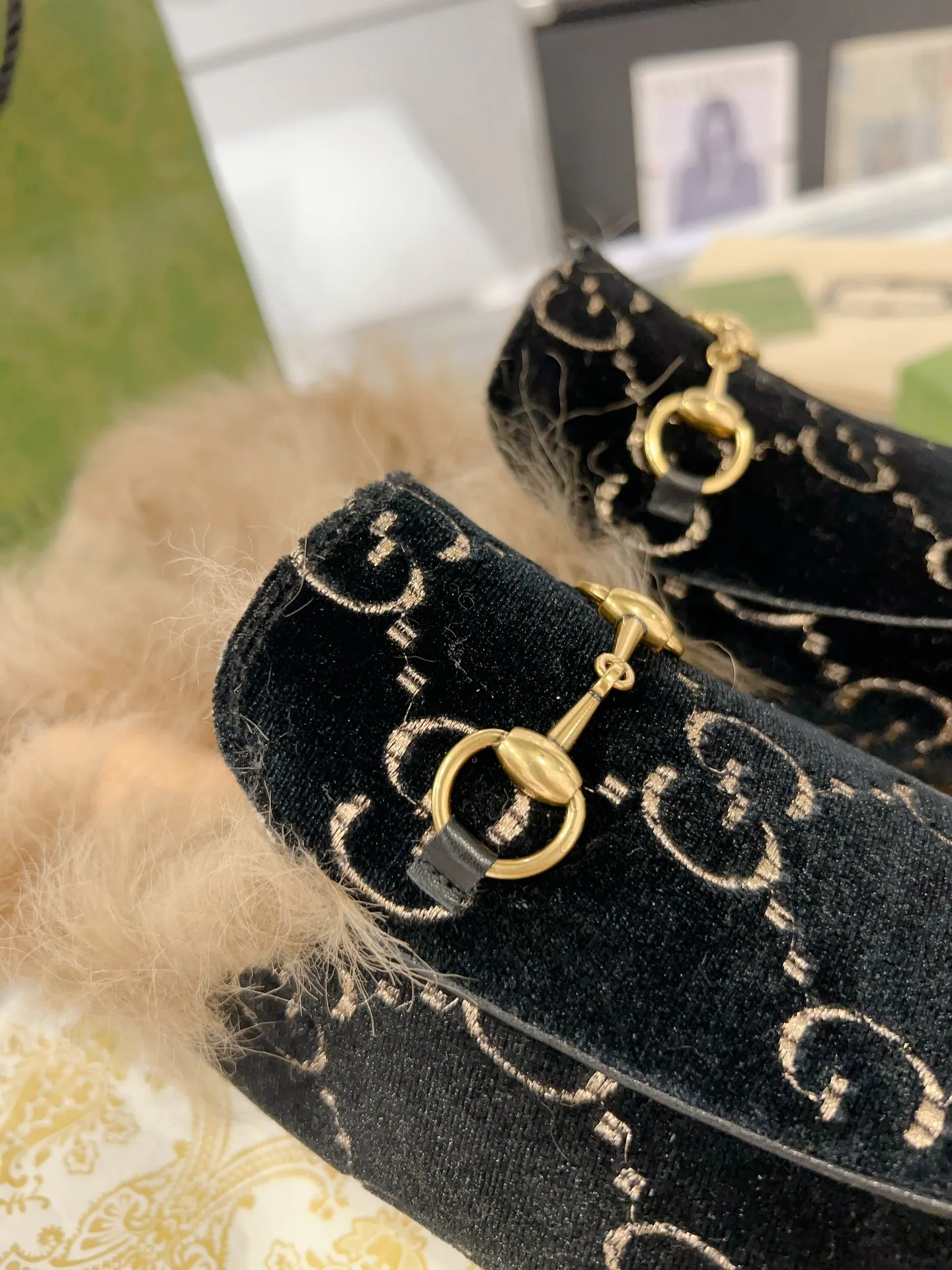 Women's Loafers And Moccasins GUCCI 18414238