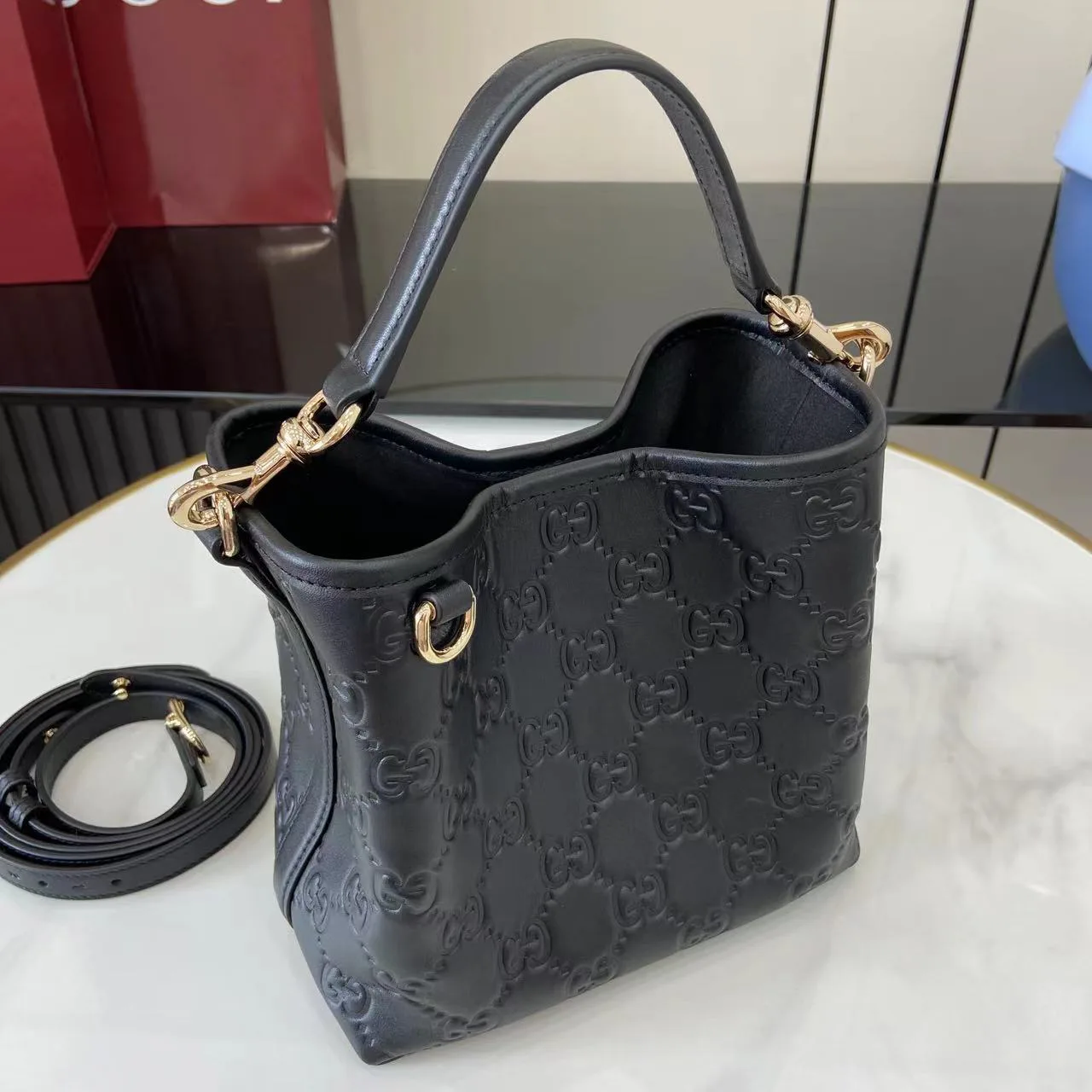 Women's Classic Handbags GUCCI 18404550