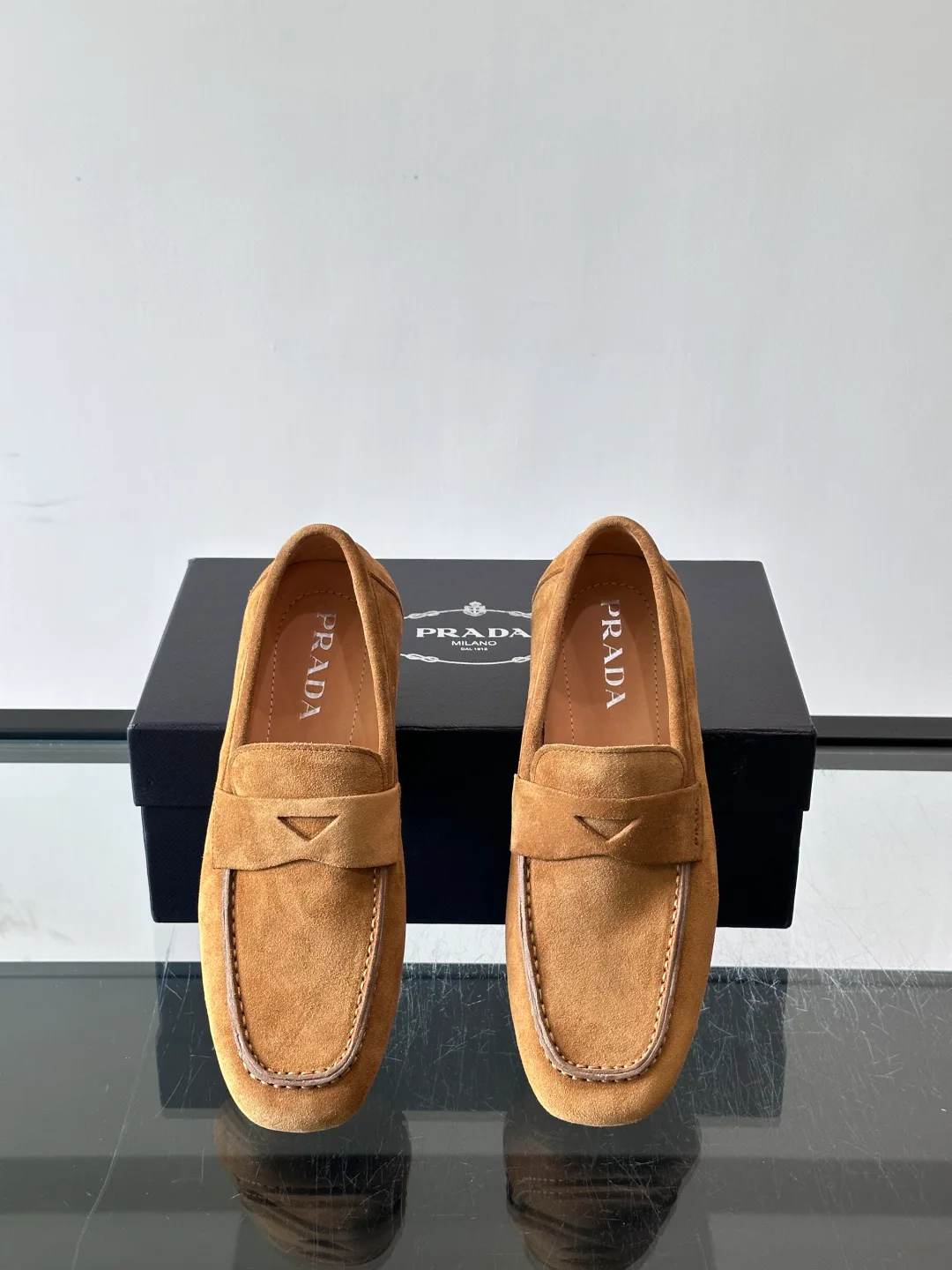 Men's Loafers And Dress Shoes PRADA 17447556