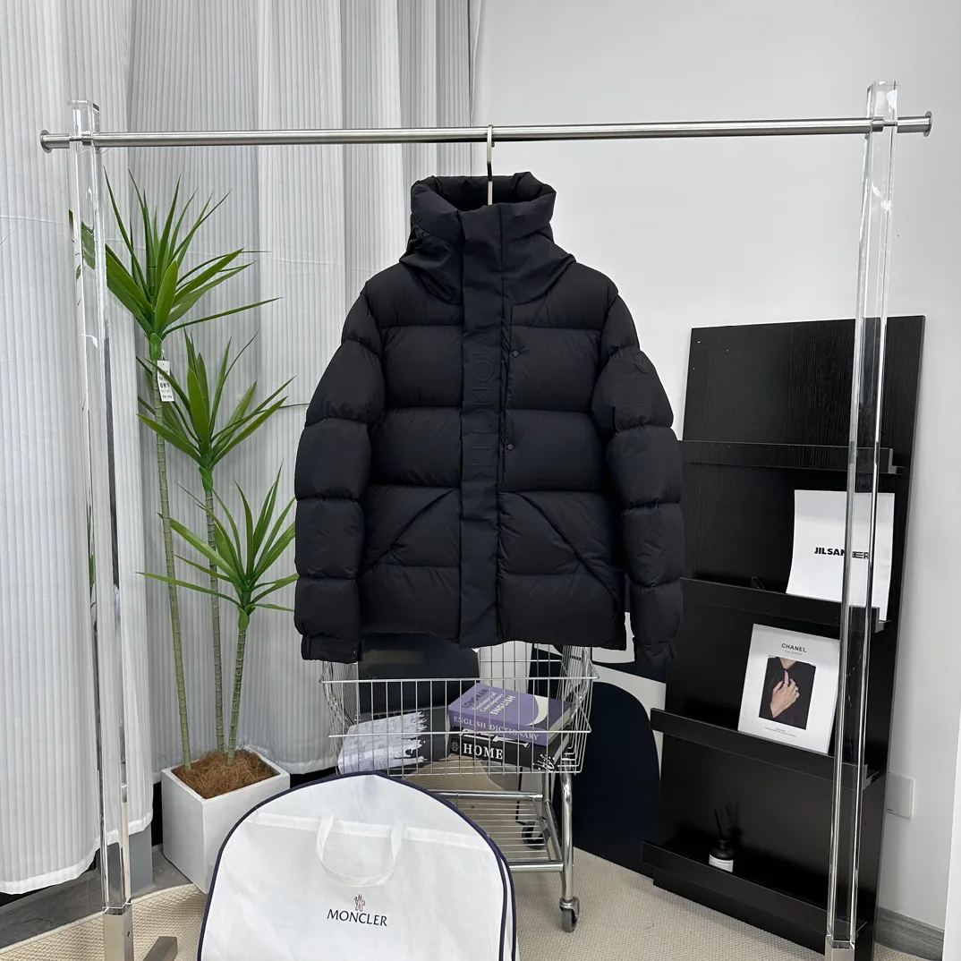 Men's Jackets And Down Jackets MONCLER 18415706