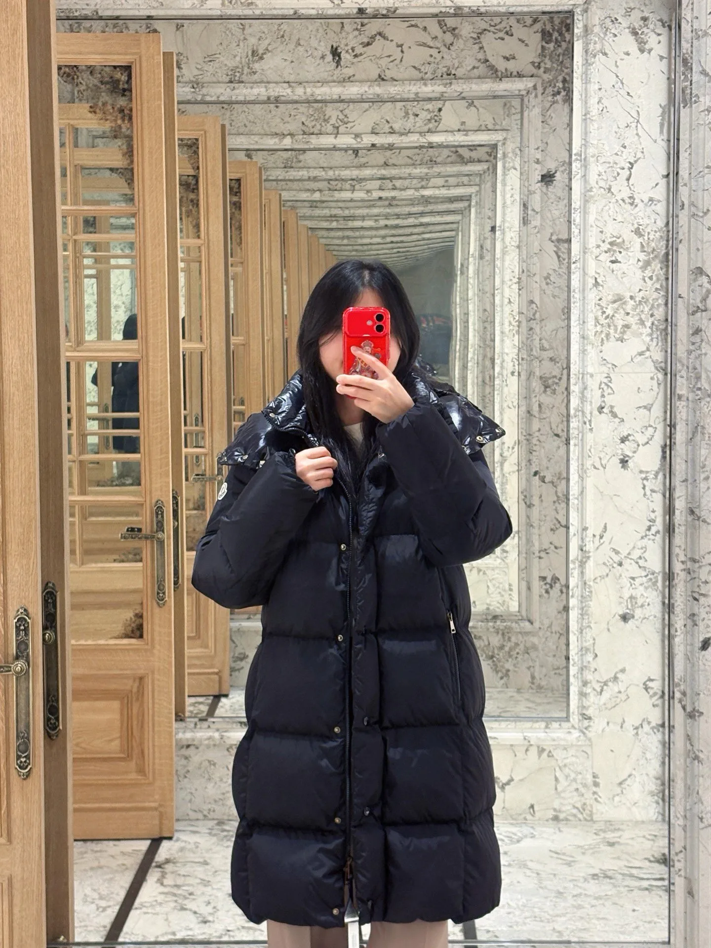 Women's Jackets And Down Jackets MONCLER 18168822