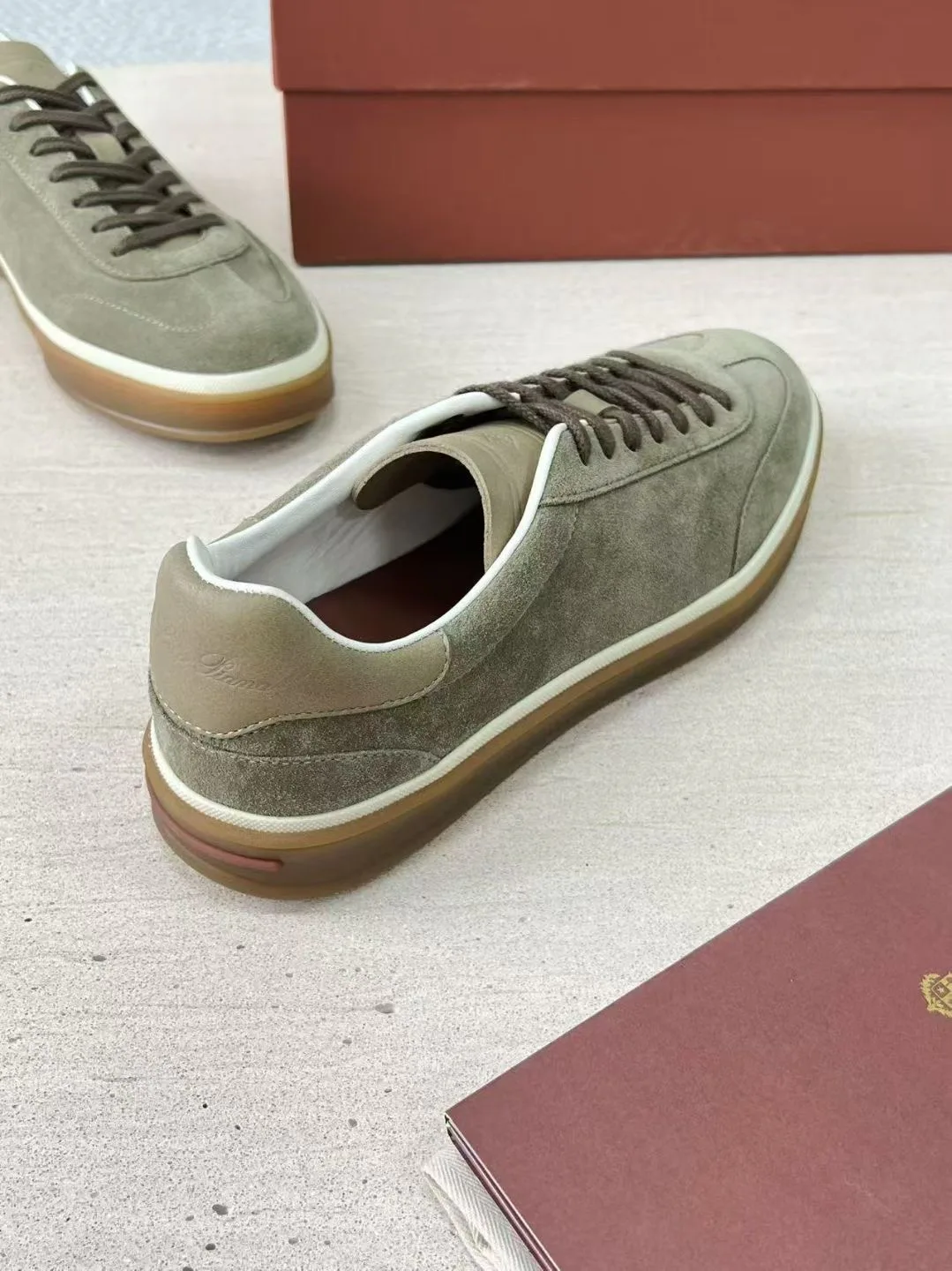 Men's Sneakers LORO PIANA 18382743
