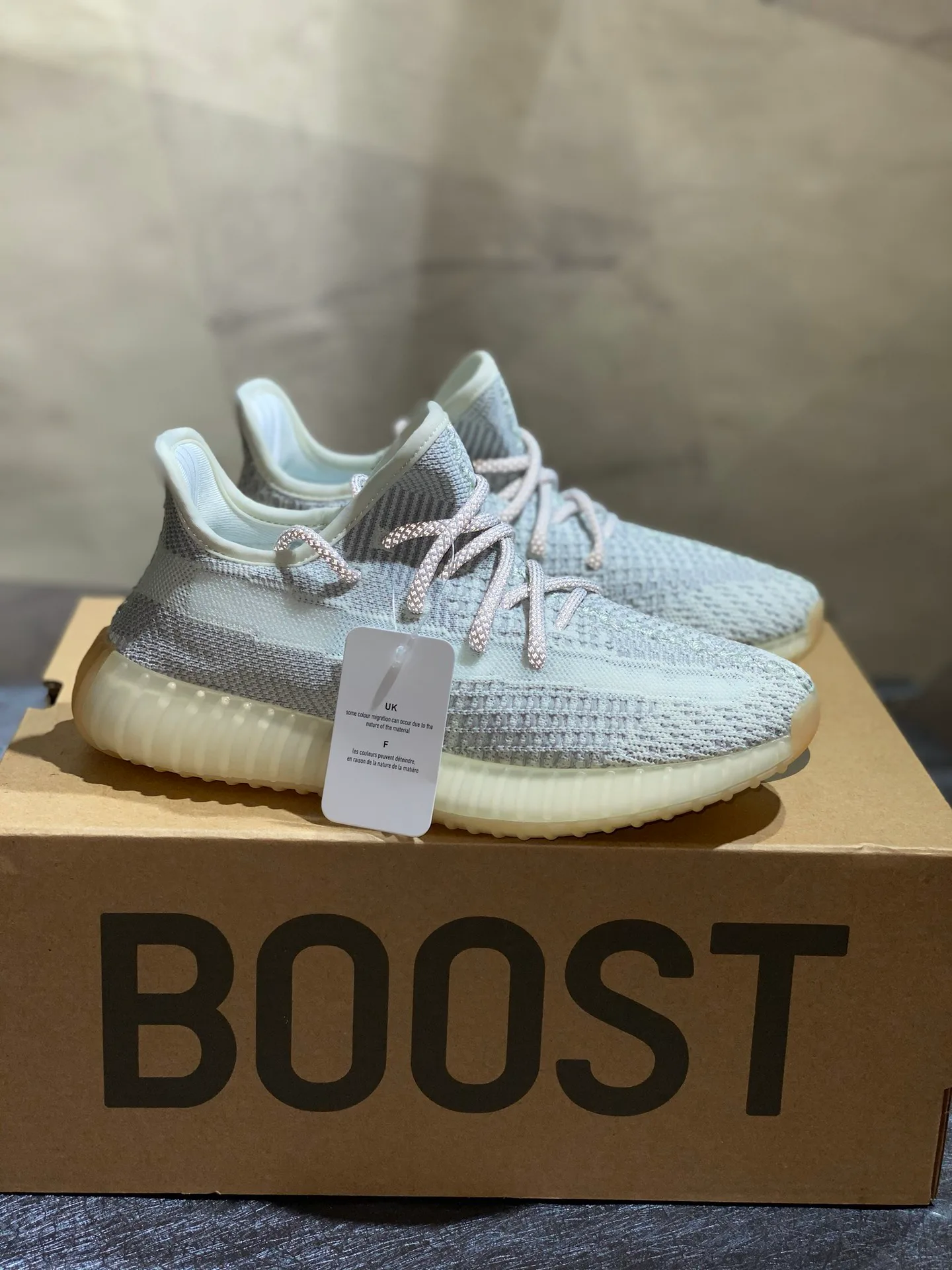 Women's Sneakers YEEZY 17326257