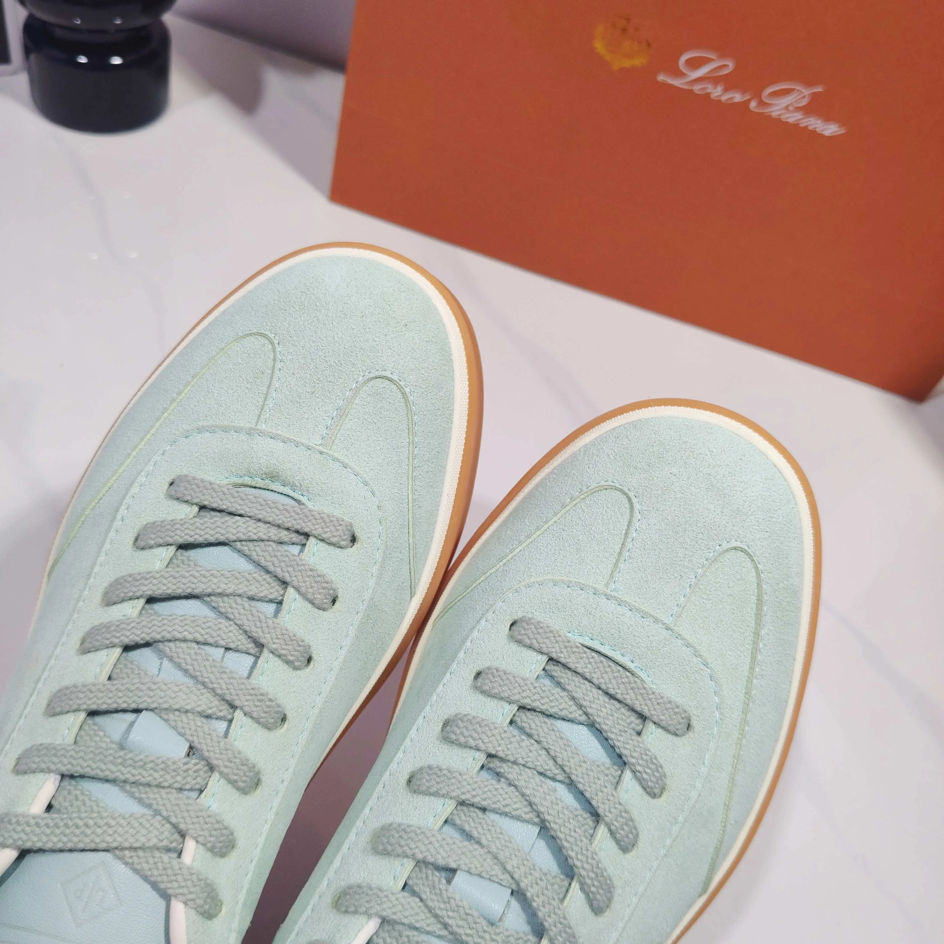 Women's Sneakers LORO PIANA 17961971