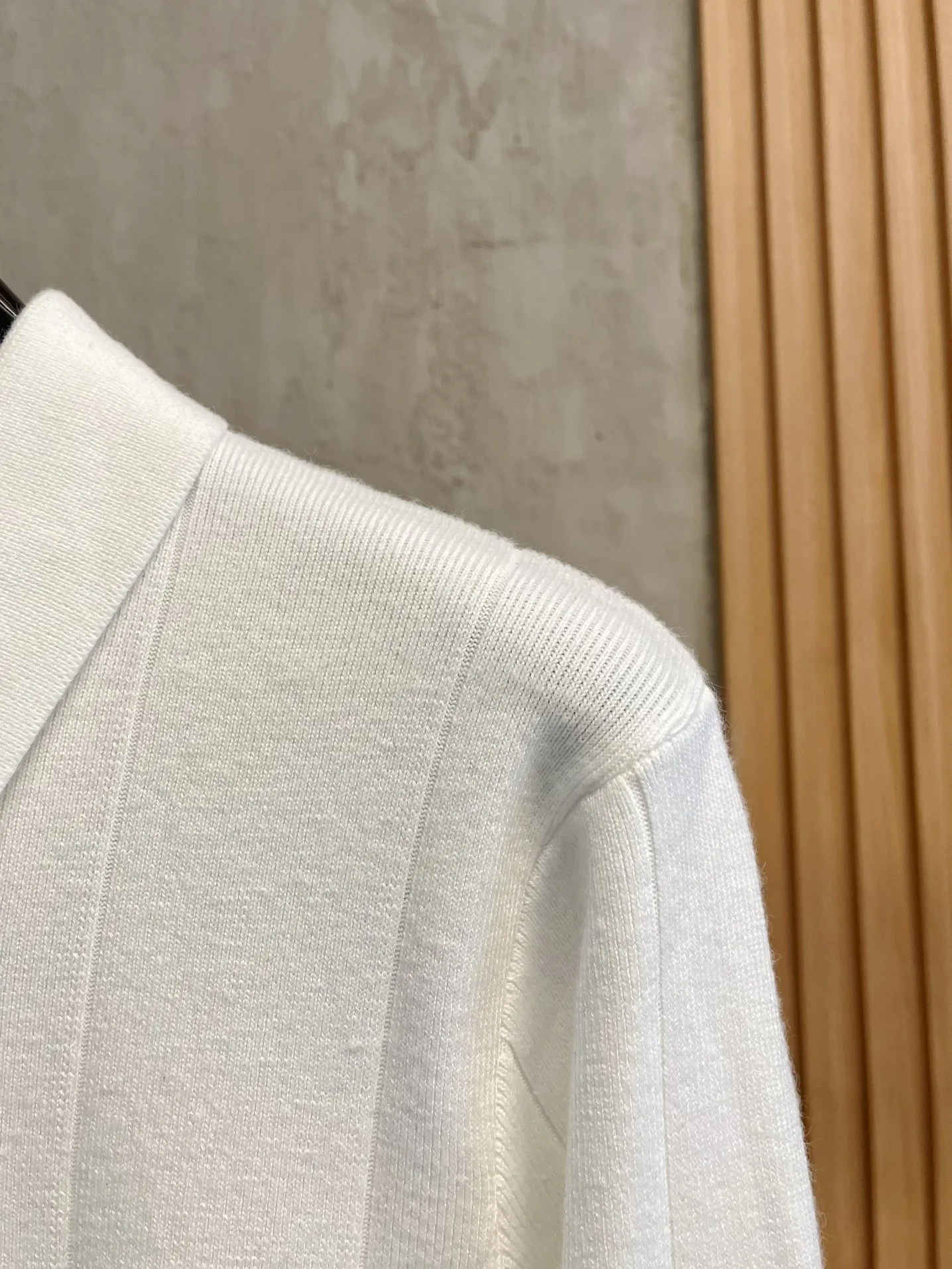 Men's Jumpers And Sweaters MONCLER 18098138