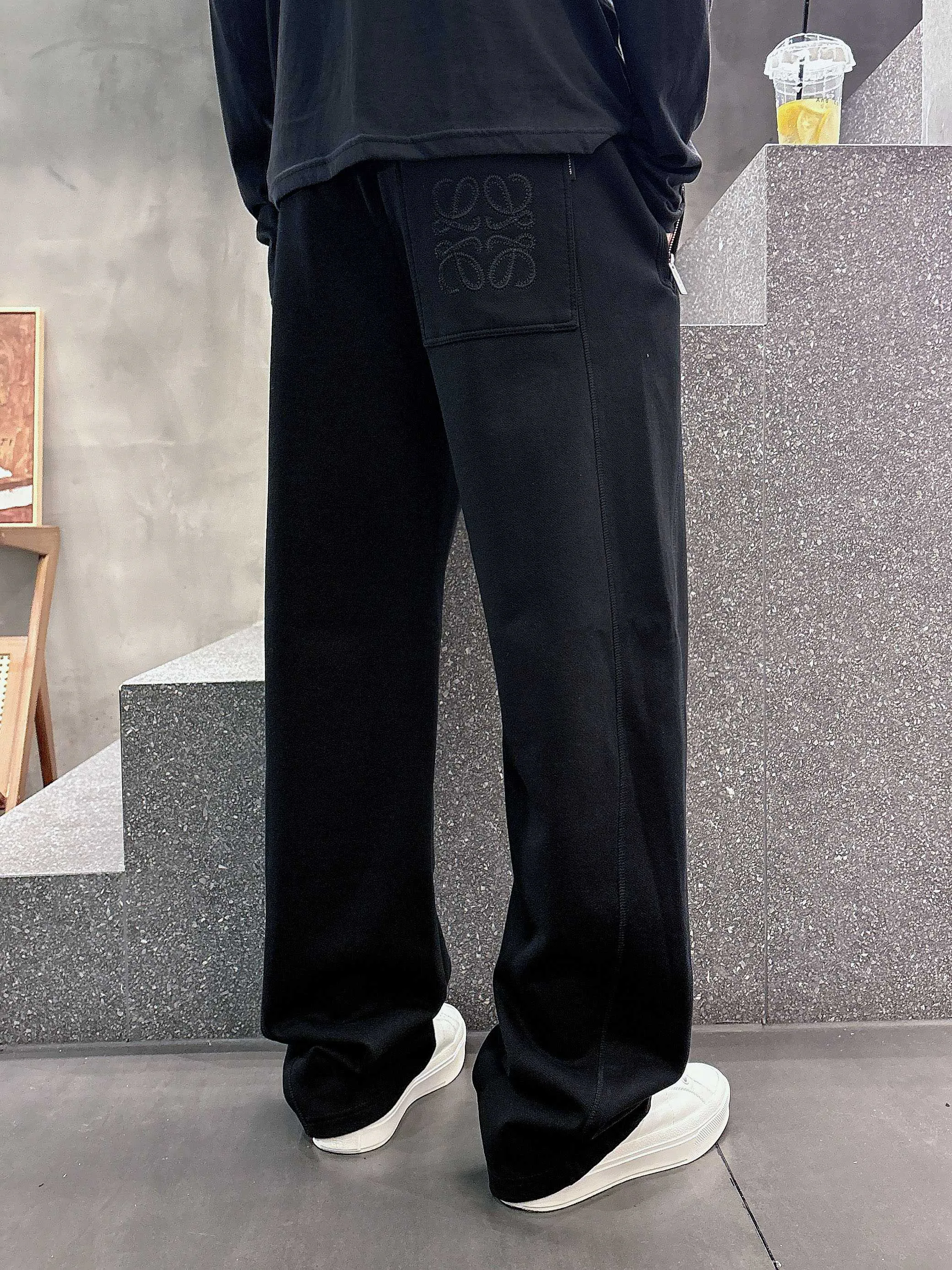 Men's Trousers LOEWE 18368684