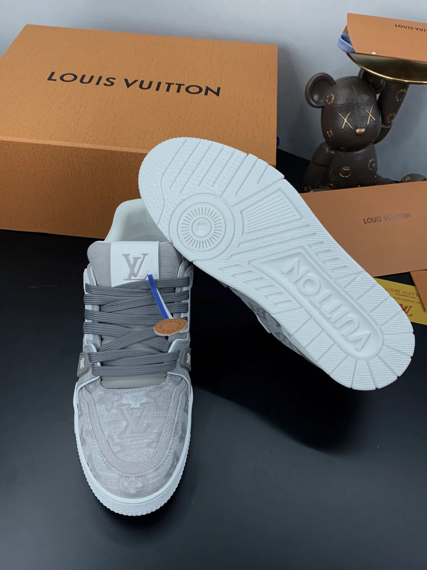 Women's Sneakers LOUIS VUITTON 17545276