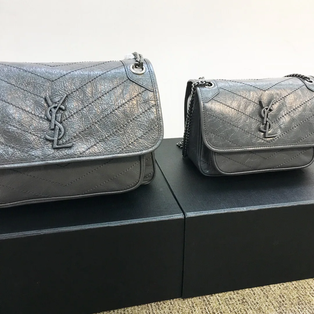 Women's Classic Handbags SAINT LAURENT 17698320