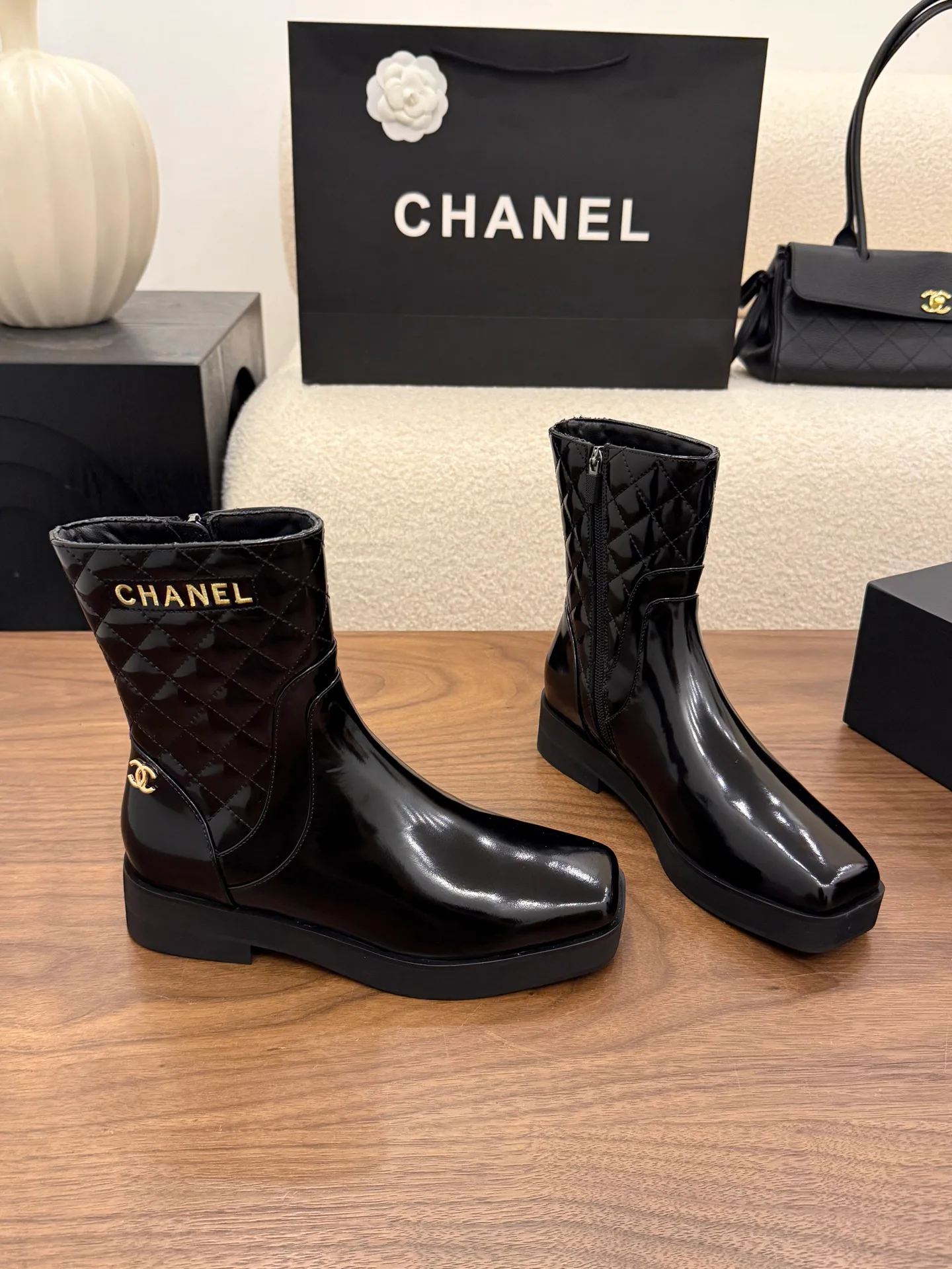 Women's Booties CHANEL 18223527