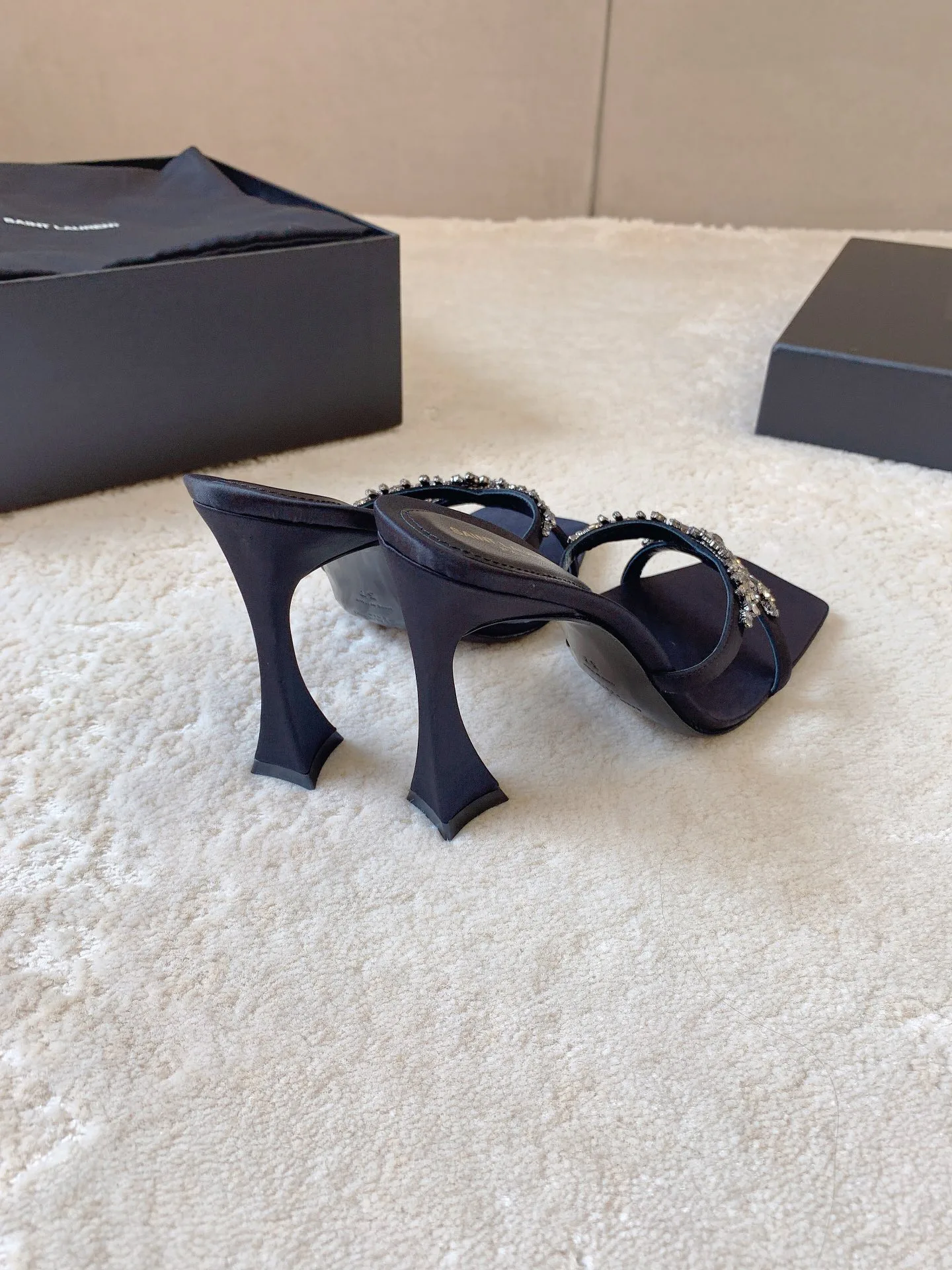 Women's Open-Toe Sandals SAINT LAURENT 17431957