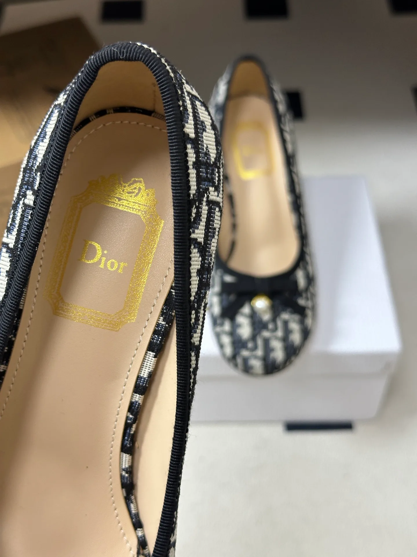 Women's Ballet Flats CHRISTIAN DIOR 18049193