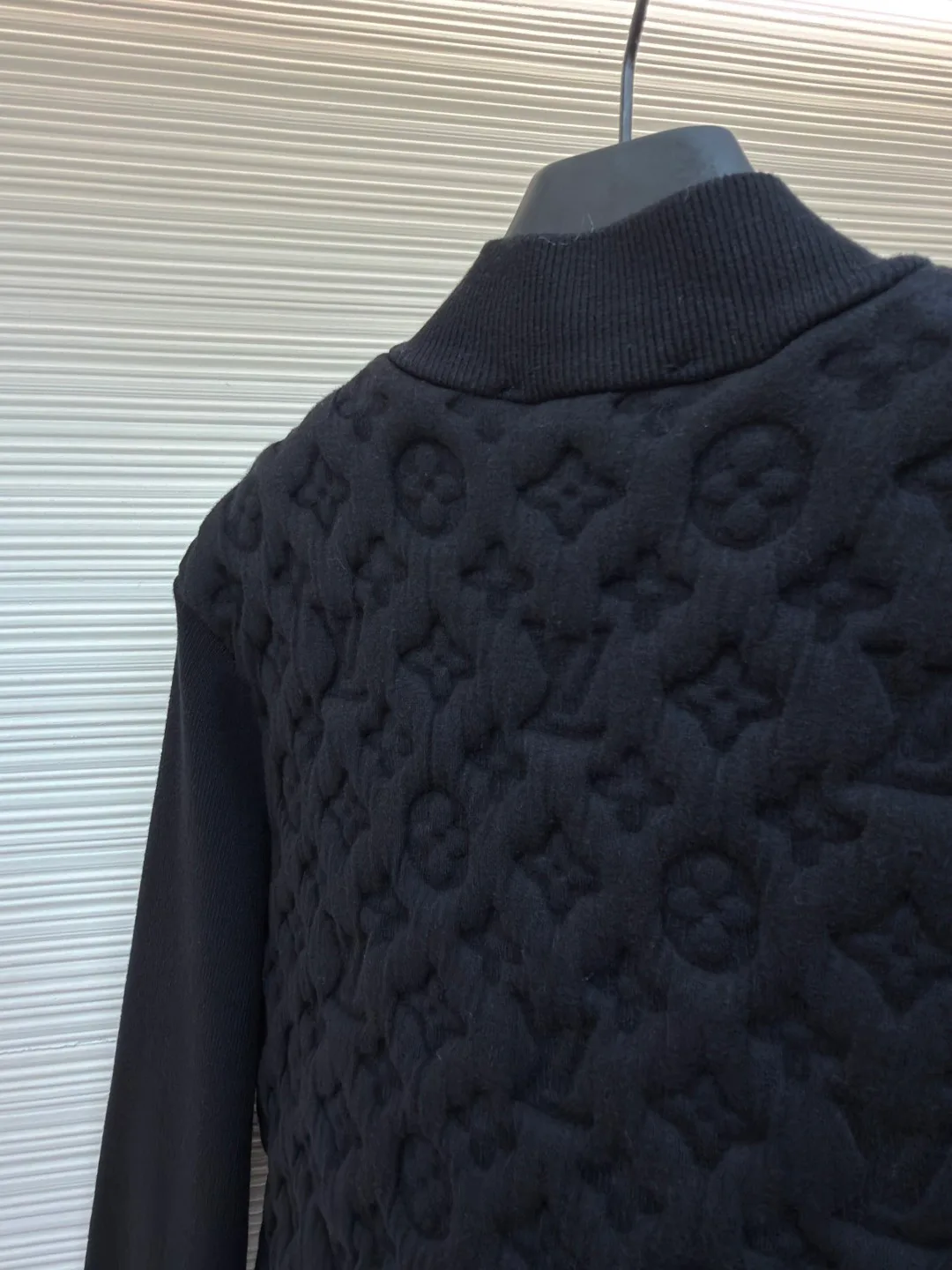 Men's Jackets And Down Jackets LOUIS VUITTON 18513794
