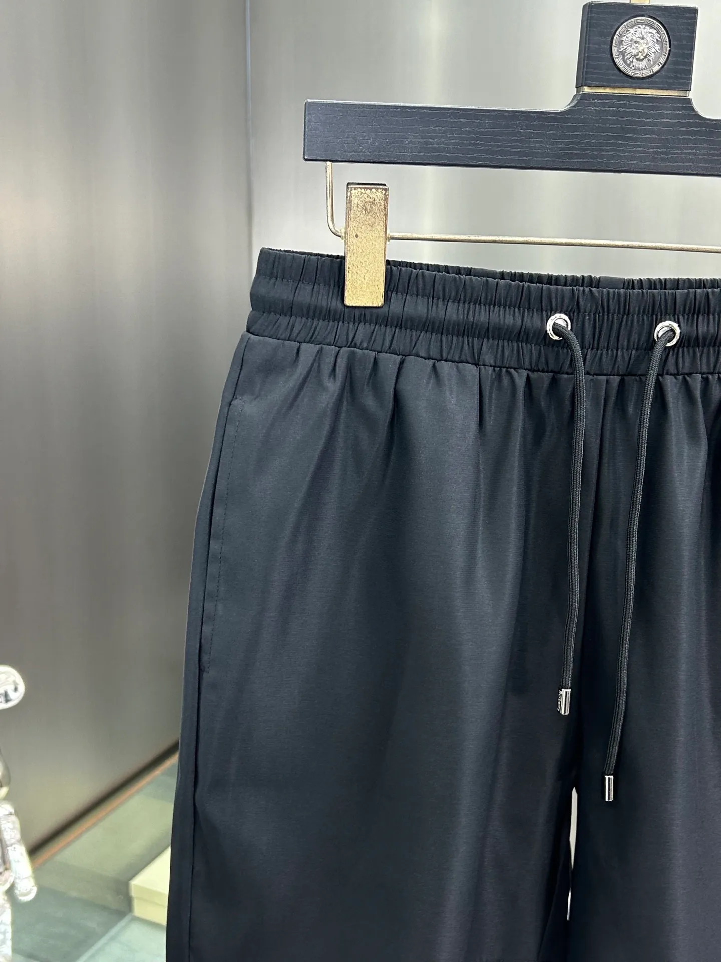 Men's Shorts BURBERRY 18000489