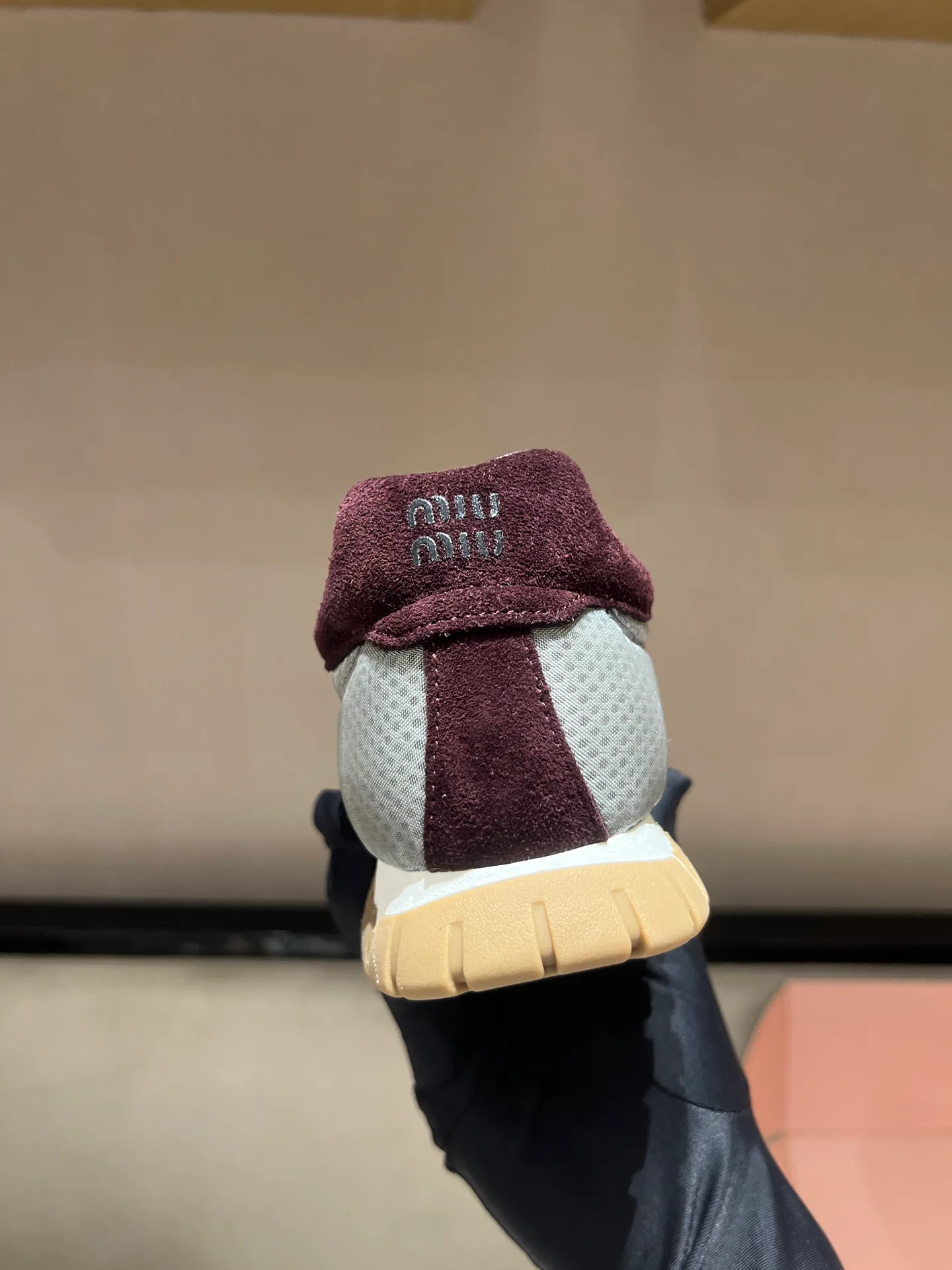 Women's Sneakers MIU MIU 18020556