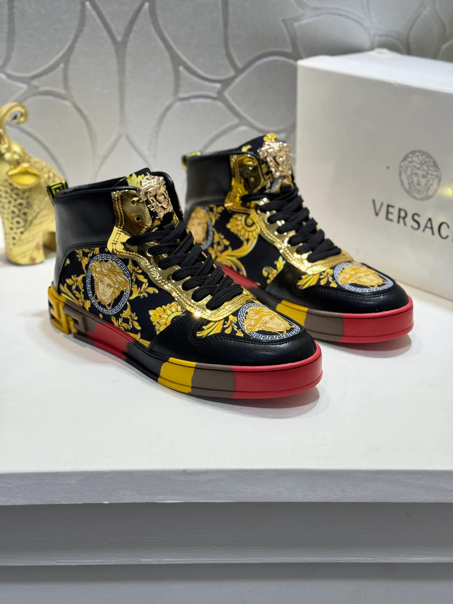 Men's Sneakers VERSACE 17934219