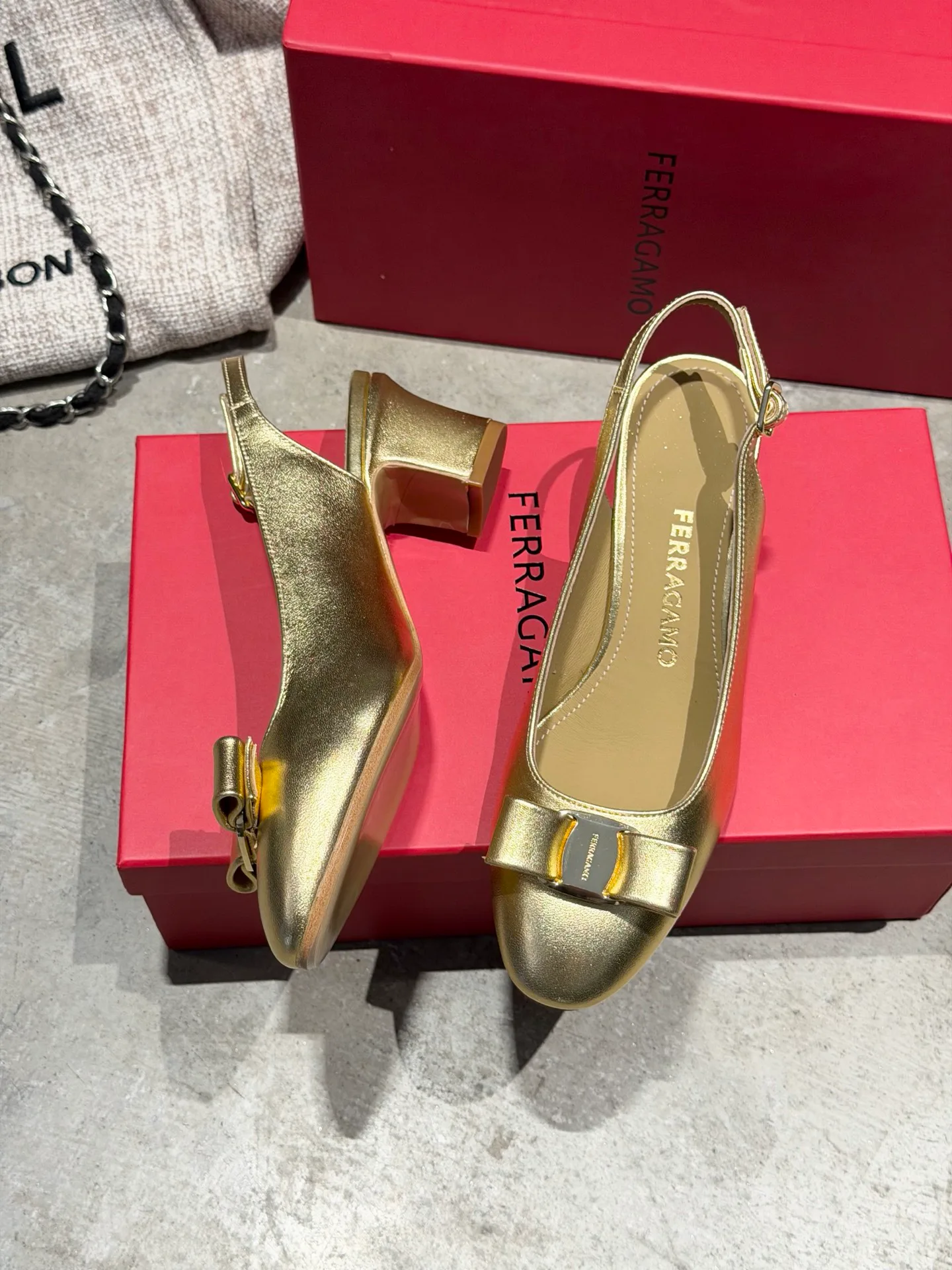 Women's Heels SALVATORE FERRAGAMO 17642598