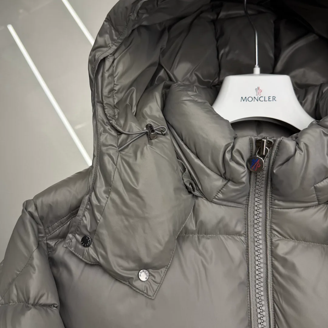Men's Jackets And Down Jackets MONCLER 17391871