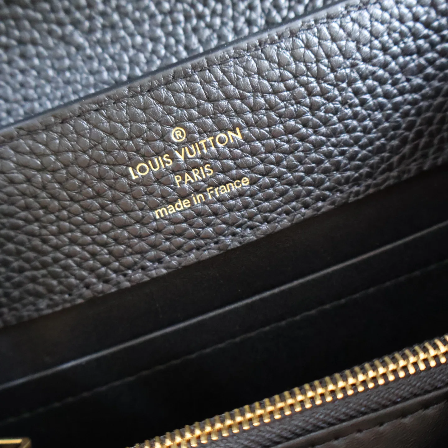 Women's Classic Handbags LOUIS VUITTON 18323041