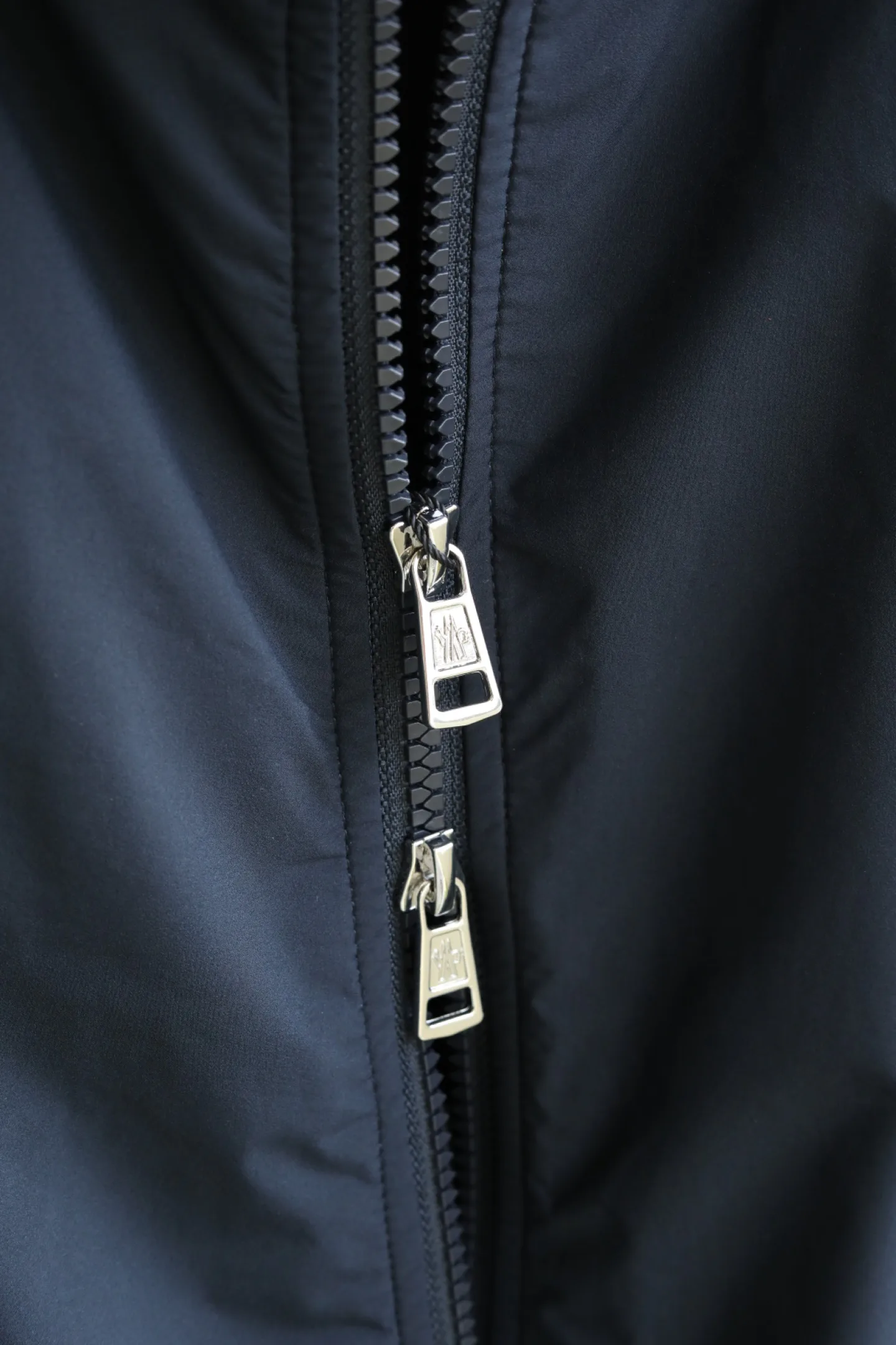 Men's Jackets And Down Jackets MONCLER 18140050