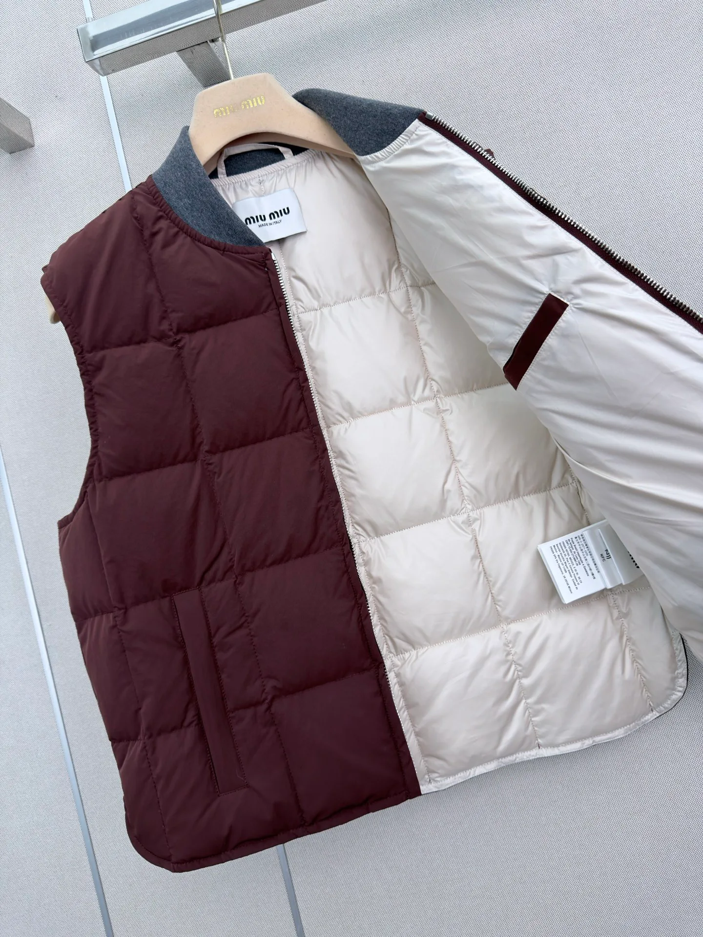 Women's Vests MIU MIU 18451021