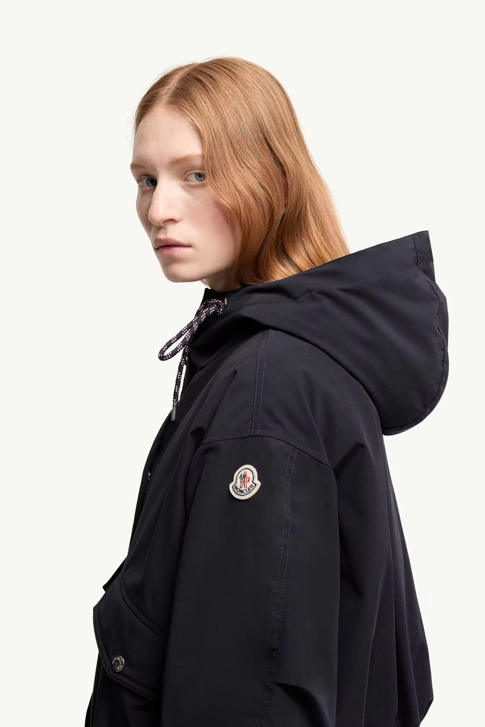 Women's Jackets And Down Jackets MONCLER 18403472