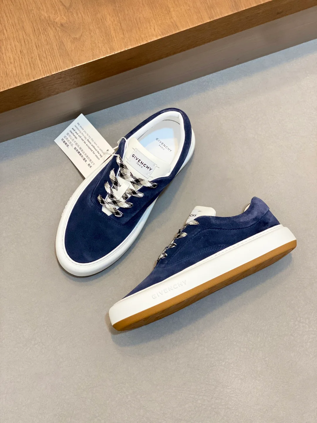 Men's Sneakers GIVENCHY 18449118