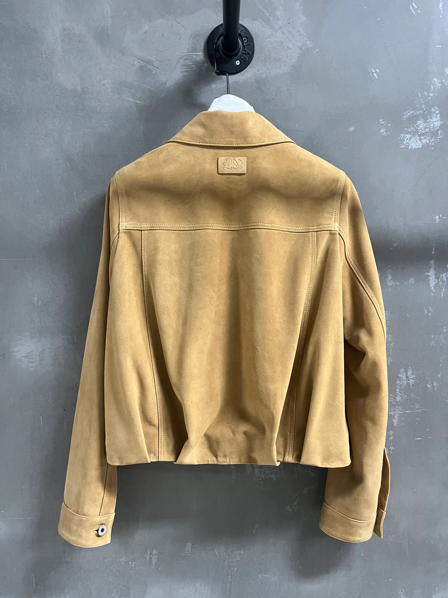 Women's Leather Jackets And Sheepskin Coats LOEWE 18172898