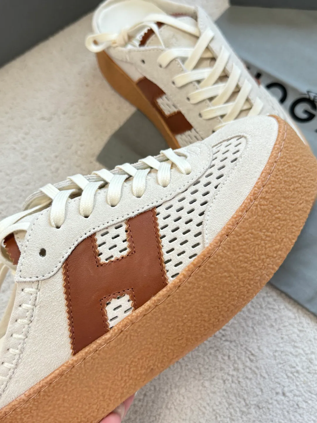 Women's Sneakers HOGAN 17698139