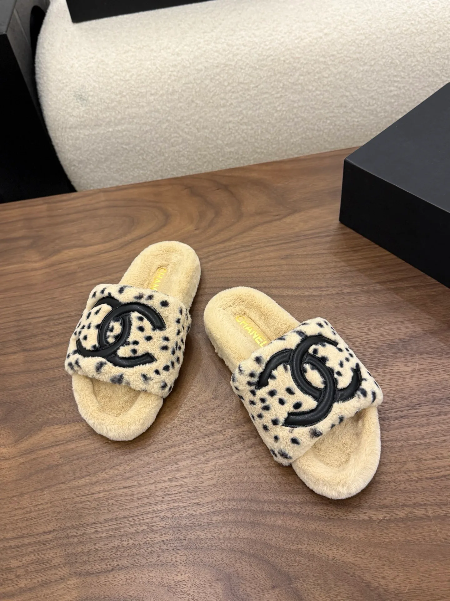 Women's Slippers CHANEL 18223622