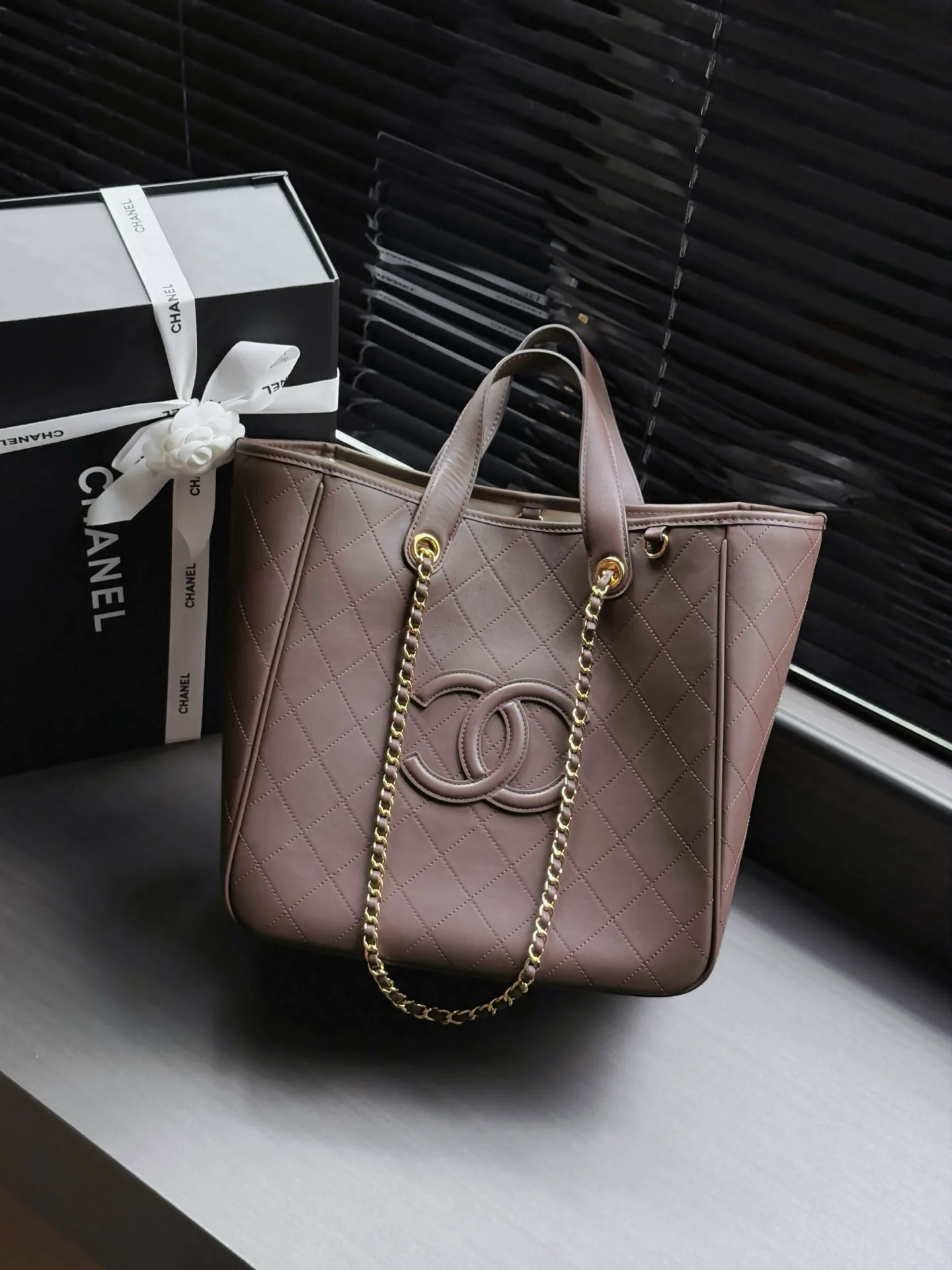 Women's Classic Handbags CHANEL 18147777