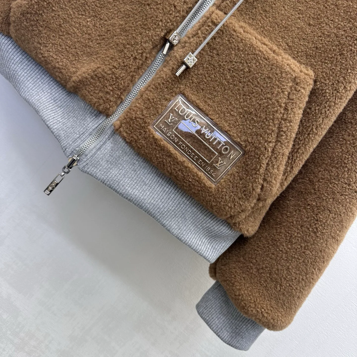 Women's Jackets And Down Jackets LOUIS VUITTON 18279118